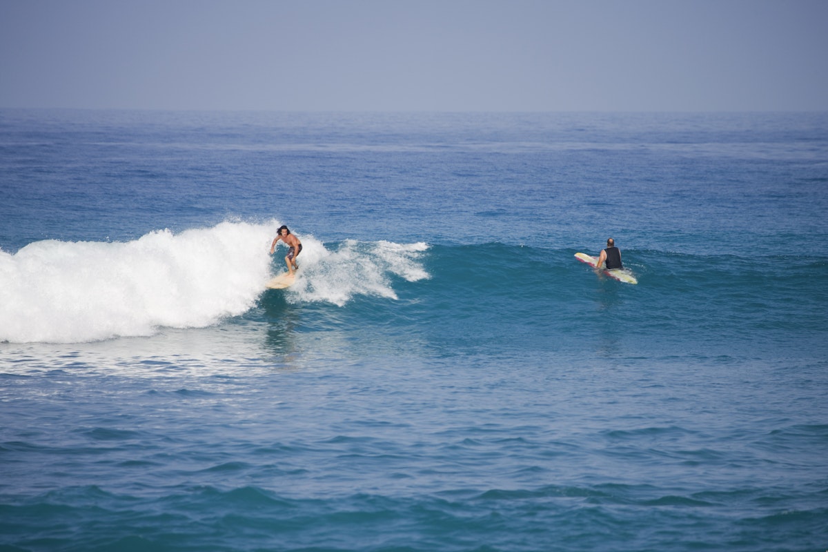 26467-54
Big Island, Hawaii, Kailua-Kona, North America, United States
Surfer at Kahalu'u Beach Park, Kailua Kona.