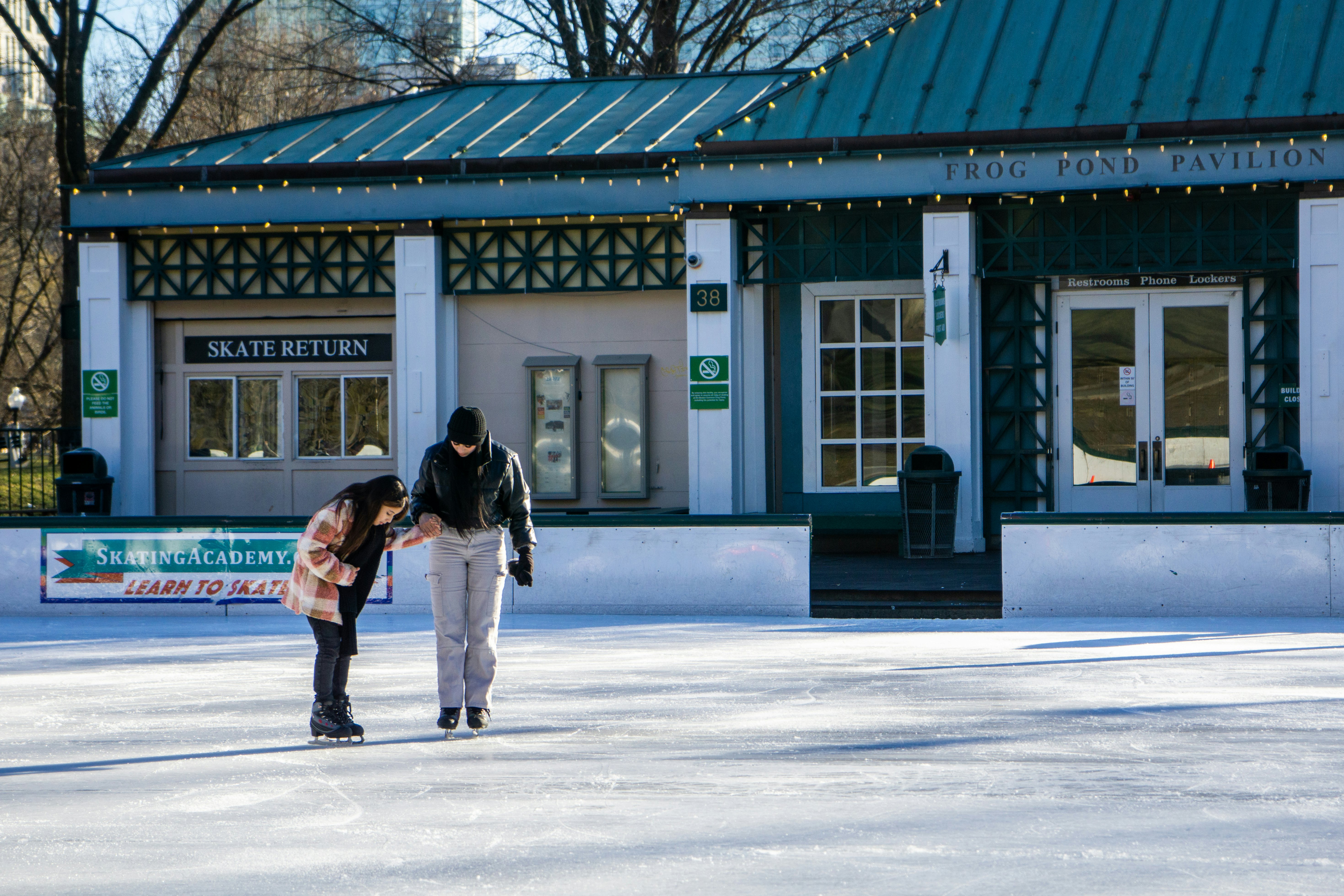 Meet-Boston-FrogPond-08742.jpg