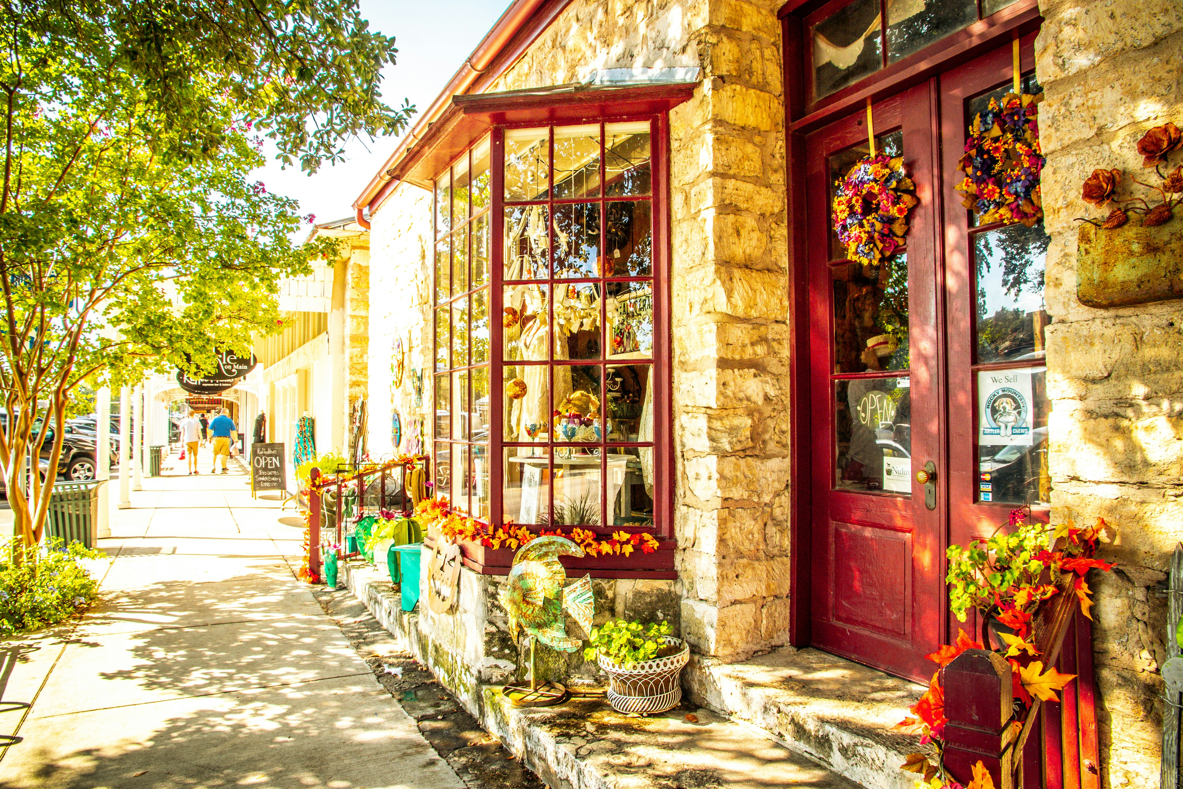 Shops on Main St, Fredericksburg, Hill Country, Texas, USA