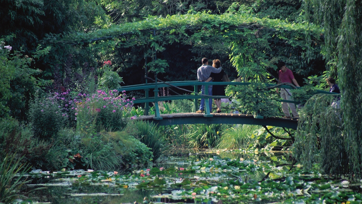 521911032.French, landscape architecture, three people, Caucasian ethnicity, footbridge, ornamental garden, male, pond, Giverny, Claude Monet
521911032
Getty,  RFE,  French,  footbridge,  male,  pond,  Giverny,  Caucasian ethnicity,  Claude Monet,  landscape architecture,  ornamental garden,  three people,  Flower,  Garden,  Land,  Nature,  Outdoors,  Person,  Pond,  Tree,  Vegetation,  Water
