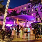 Florida, Miami Beach, Art Deco District, Ocean Drive, Clevelander, hotel, night, nightlife, restaurant,
578071358
Florida, Art Deco District, Clevelander