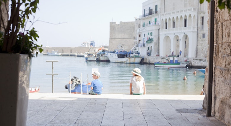 604573185
4 to 5 years, 8 to 9 years, boat, boy, brother, buildings, caucasian ethnicity, child, childhood, day, female, girl, harbor, italian culture, italy, leisure, male, martina franca, monopoli, outdoors, puglia, rear view, sister, sitting, summer, tourism, tourist destination, tourist, travel destination, travel, vacation, water