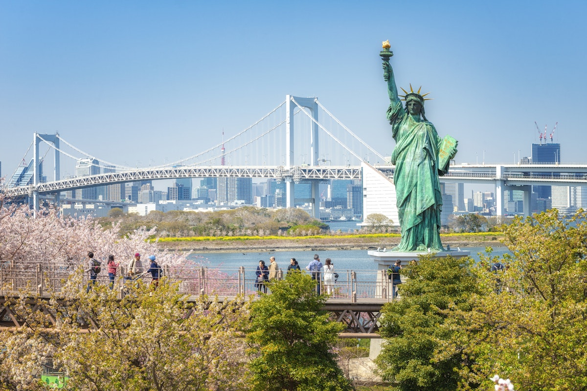 Statue of Liberty and Rainbow bridge in Tokyo Japan
1145213461
olympics