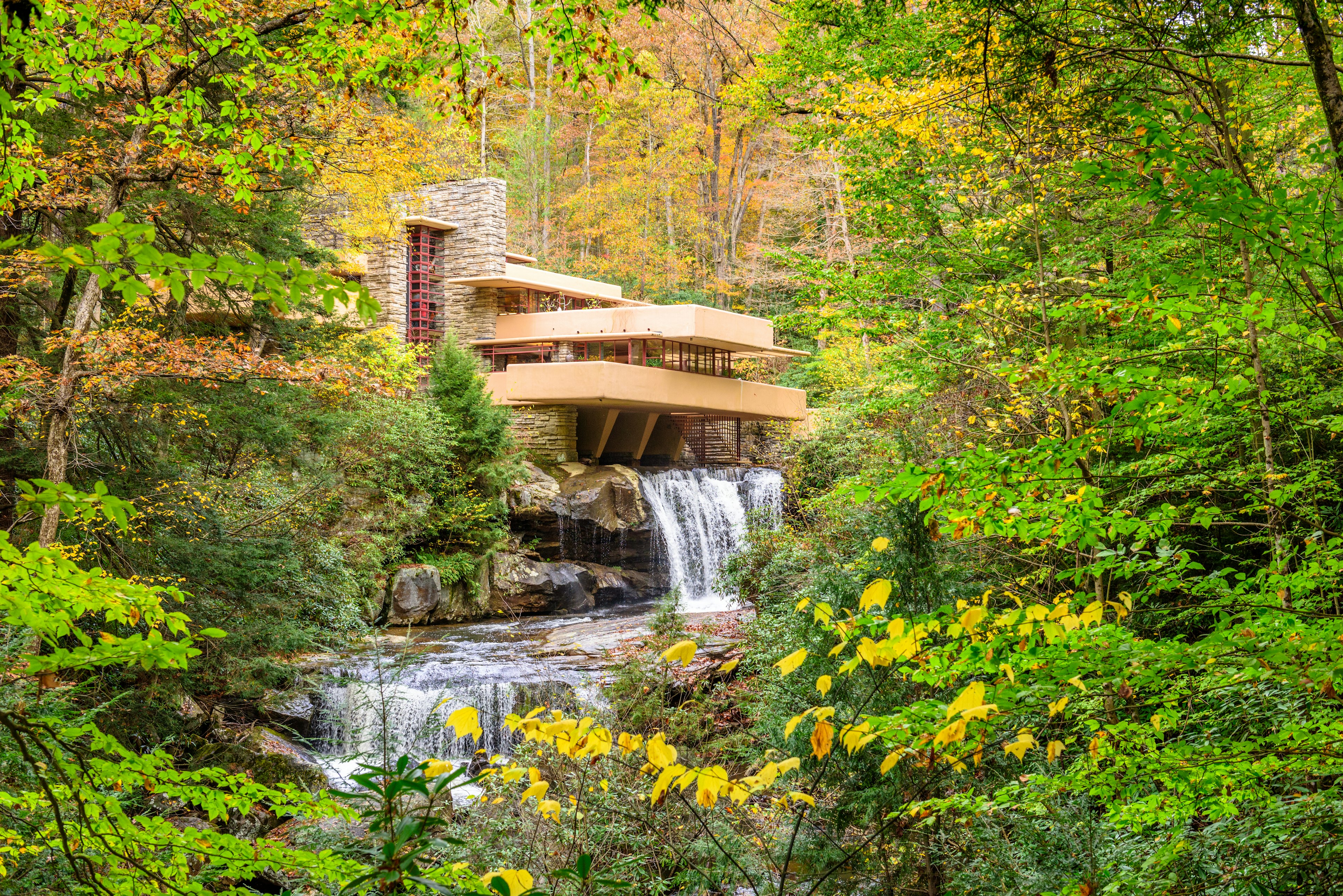 Fallingwater over Bear Run waterfall in the Laurel Highlands of the Allegheny Mountains, Pennsylvania, USA