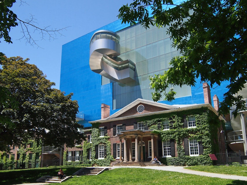 June 4, 2013: Exterior of the Art Gallery of Ontario with a Victorian mansion and a controversial modern addition by architect Frank Gehry.
141690523
art gallery of ontario, building exterior, frank gehry, modern architecture, park, toronto, tree