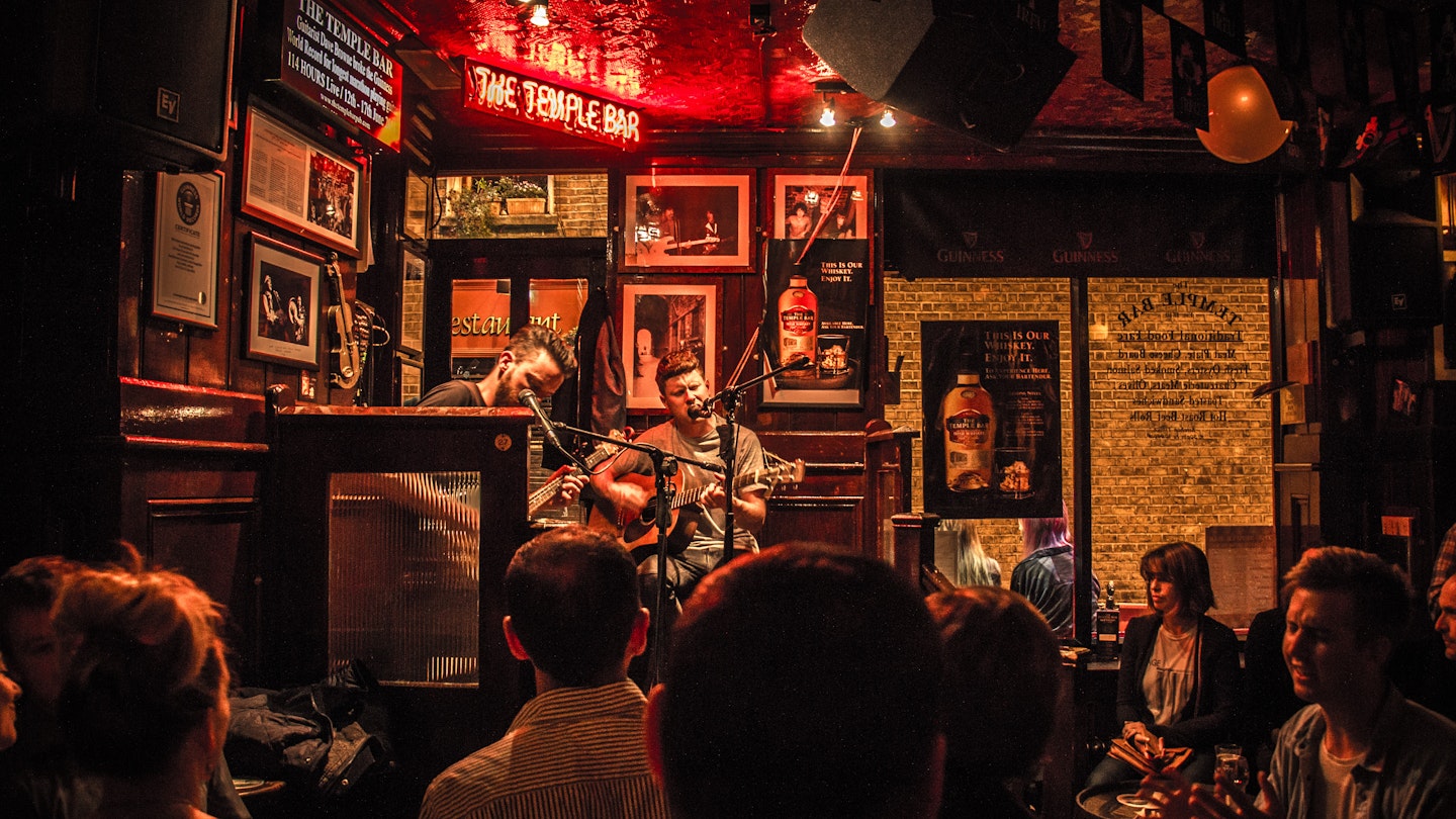 Musicians performing at The Temple Bar in Dublin, Ireland.