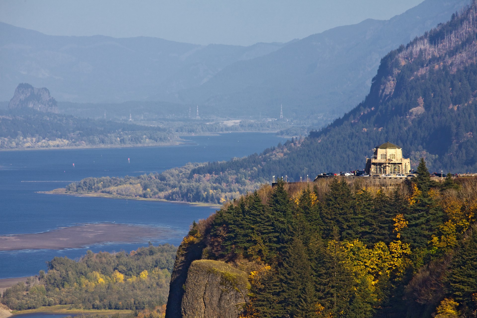 An aerial view of Crown Point Vista House with cliffs overlooking the Columbia River, Multnomah County, Oregon, USA
