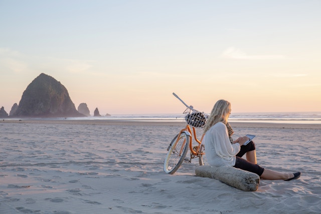 Beside bicycle. Cannon Beach, Oregon
1398045851