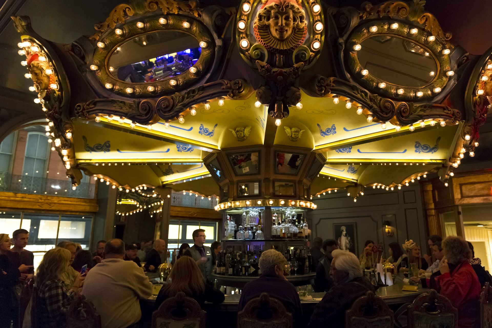Visitors at the rotating bar at the Carousel Bar, Hotel Monteleone, French Quarter, New Orleans, Louisiana, USA