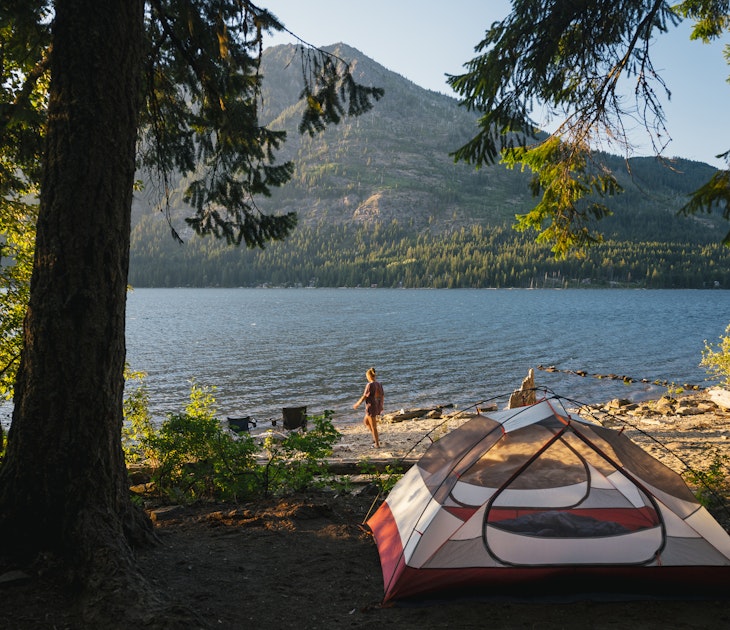 Camping next to Lake Wenatchee in the North Cascade Mountains, Washington State