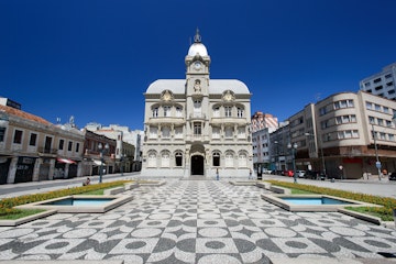 Old town hall in Curitiba, Brazil; Shutterstock ID 181891124; GL: 65050; netsuite: 65050; full: hub; name: lenczycki
181891124
