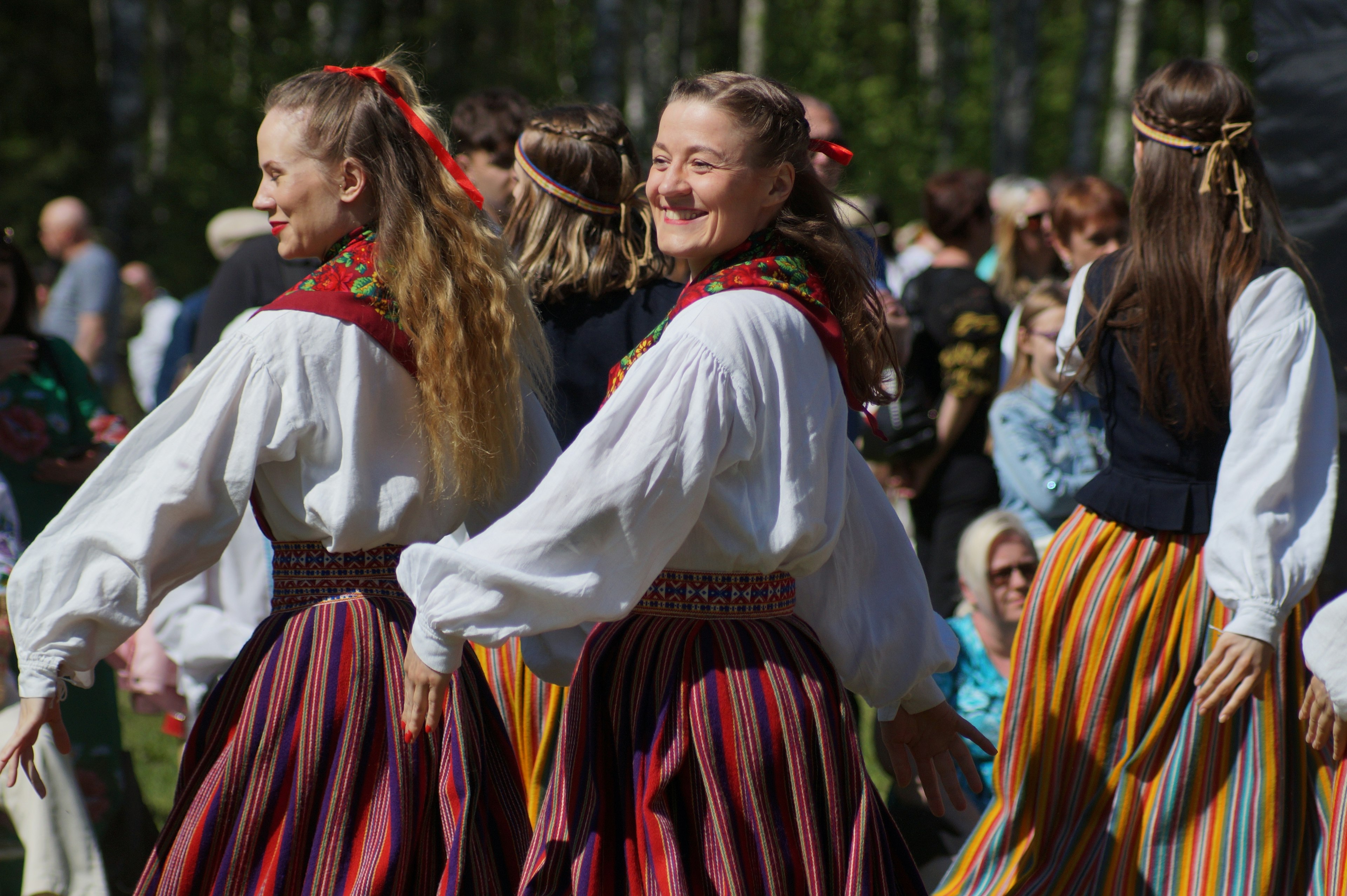 Women dancing Estonian traditional dance