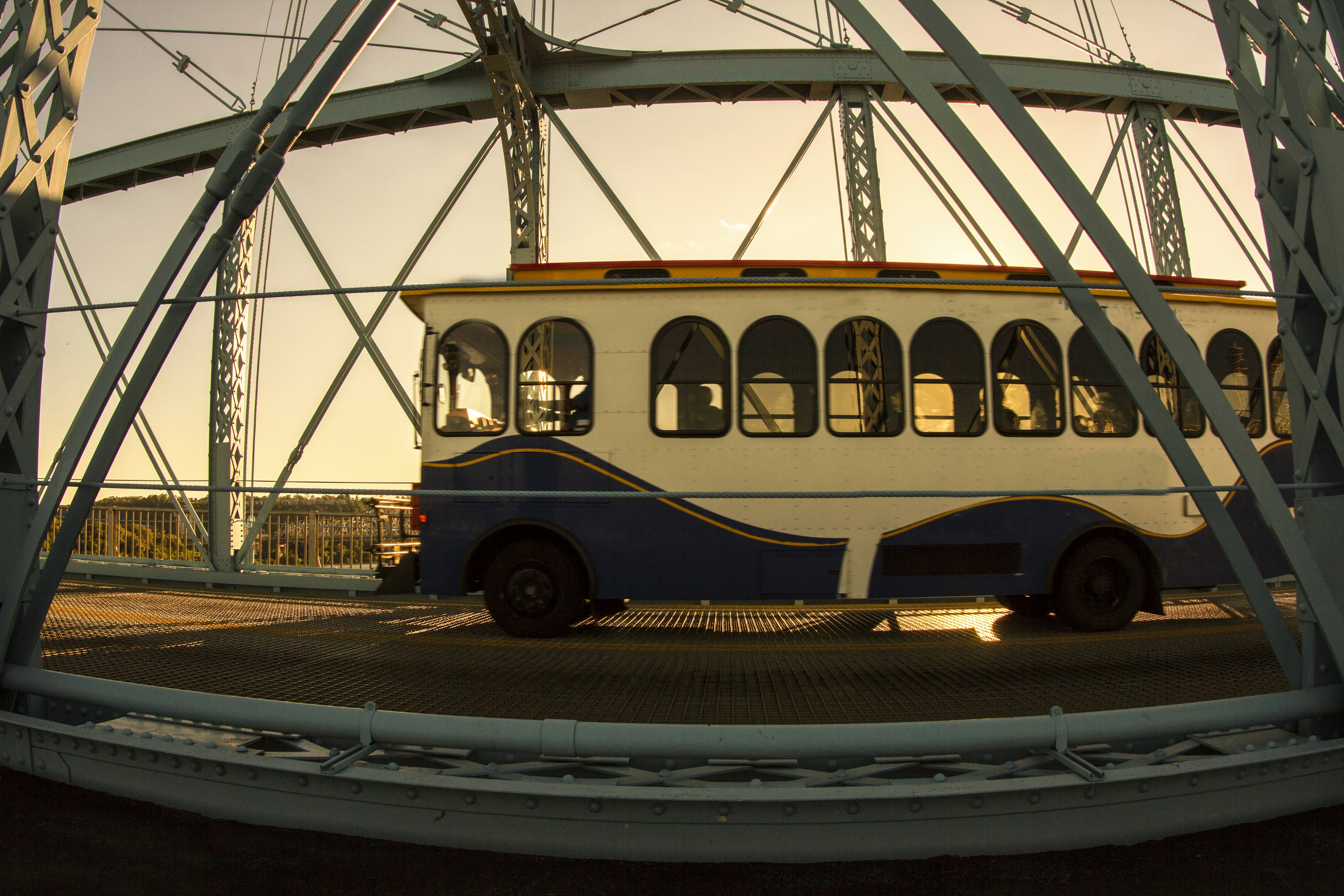 old trolley driving over a bridge in Cincinnati Ohio