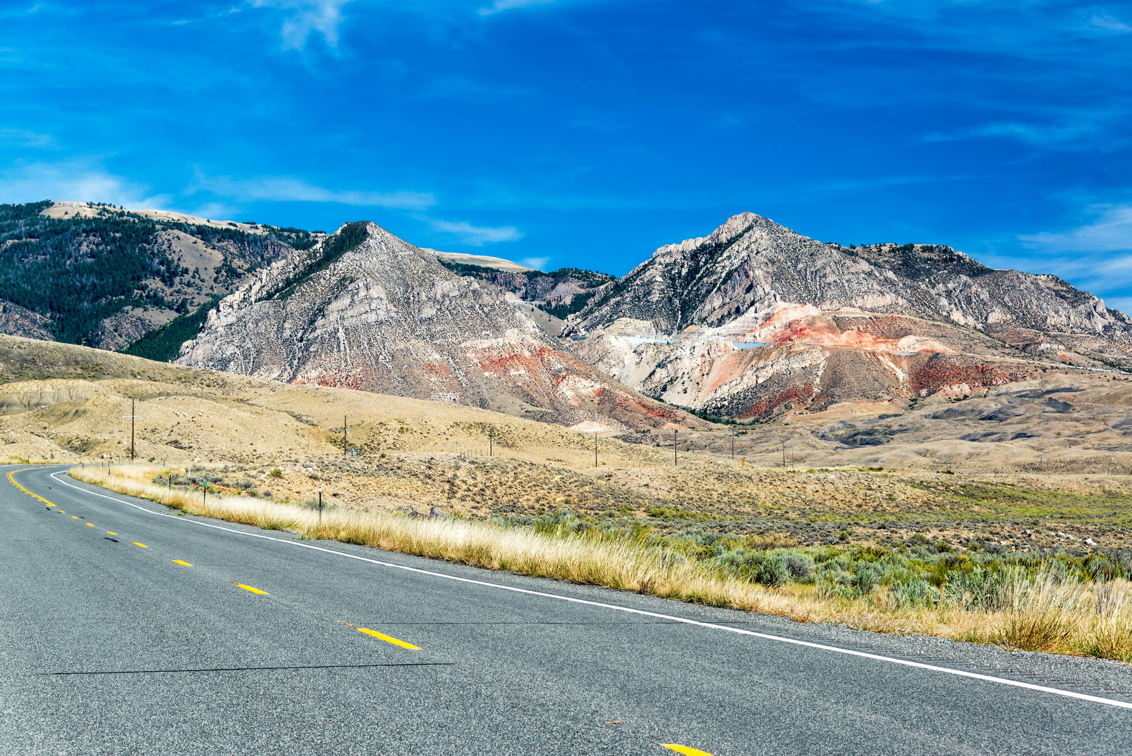 Highway and Bighorn Mountains