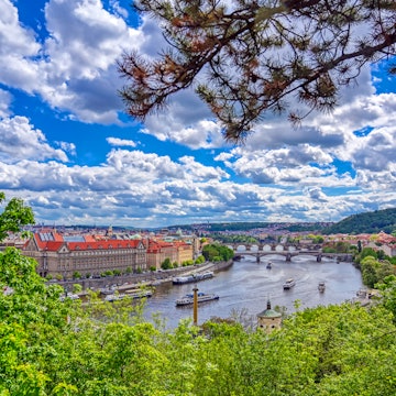 A view of Prague, Czech Republic and the Vltava River from Letna Gardens on a sunny day.
1181062722
charles