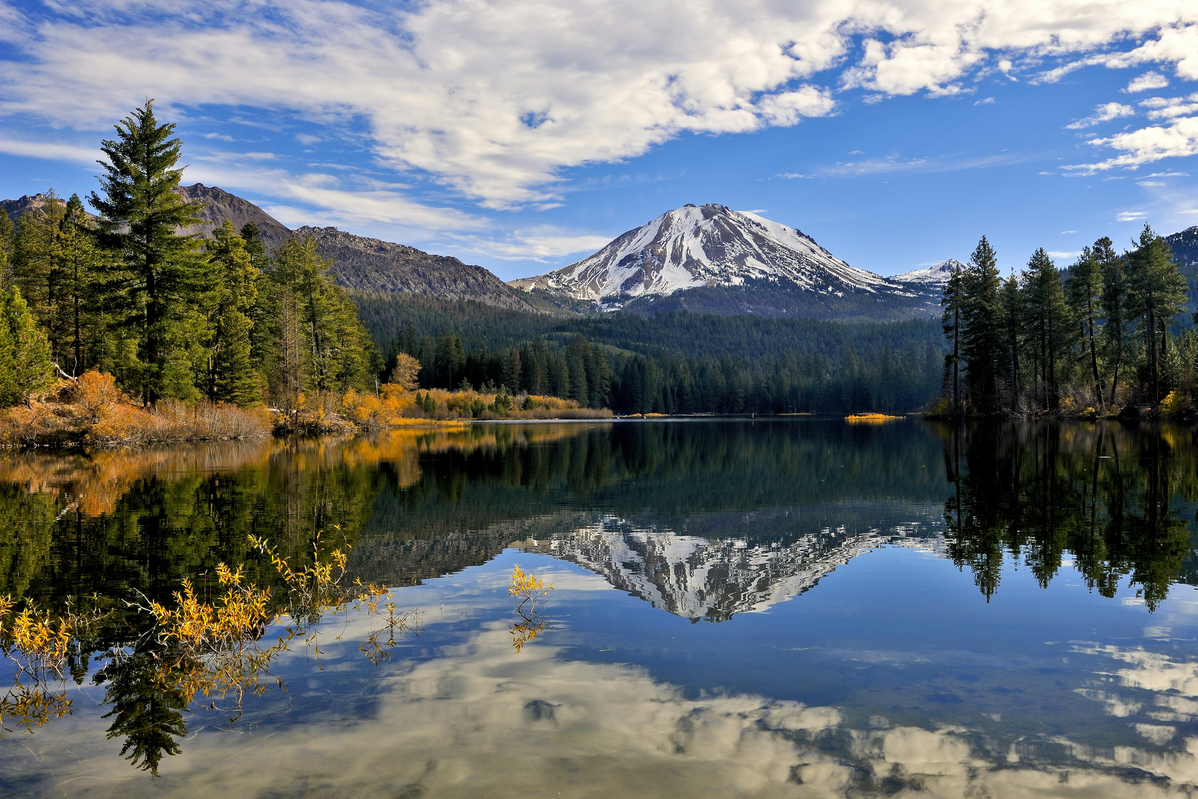 Manzanita Lake and Lassen Peak, Lassen Volcanic National Park