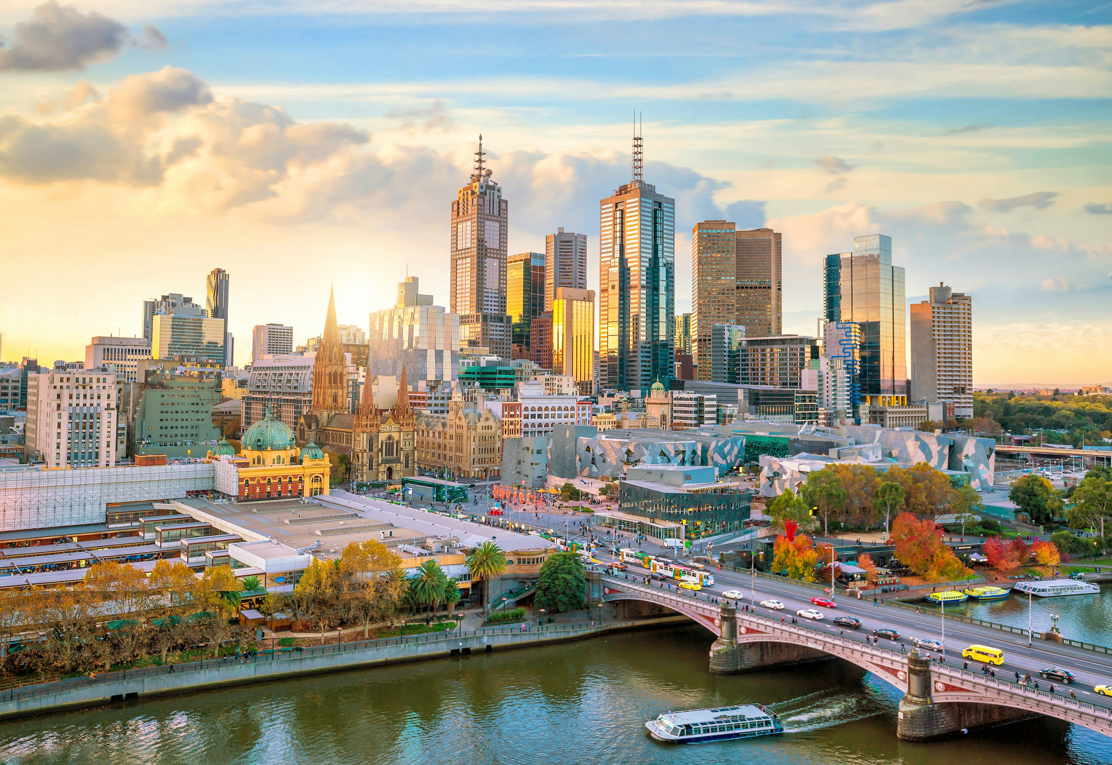 Melbourne city skyline at twilight