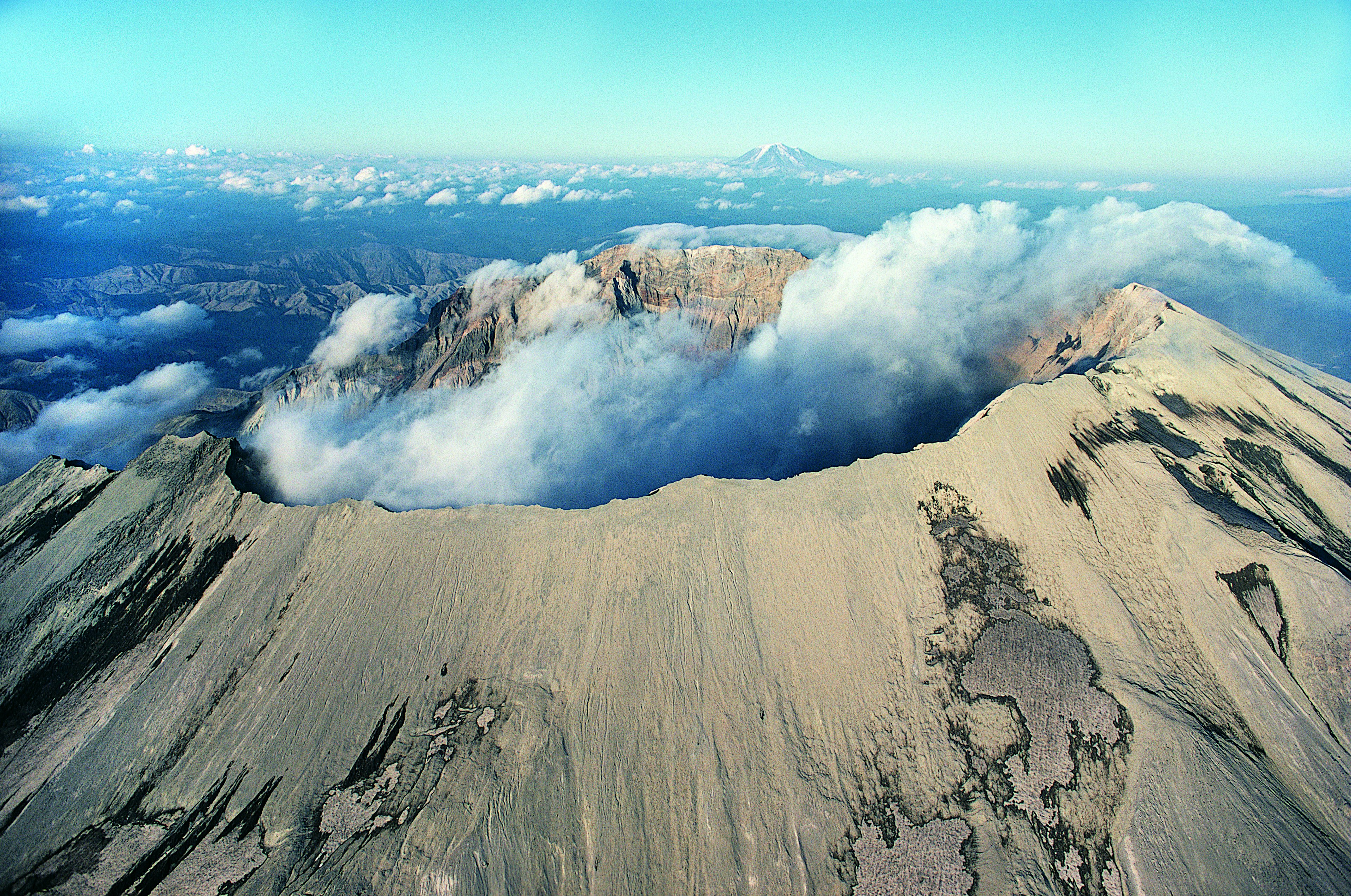 Mount Saint Helens Volcano, Cascade Mountain Range, Washington, USA