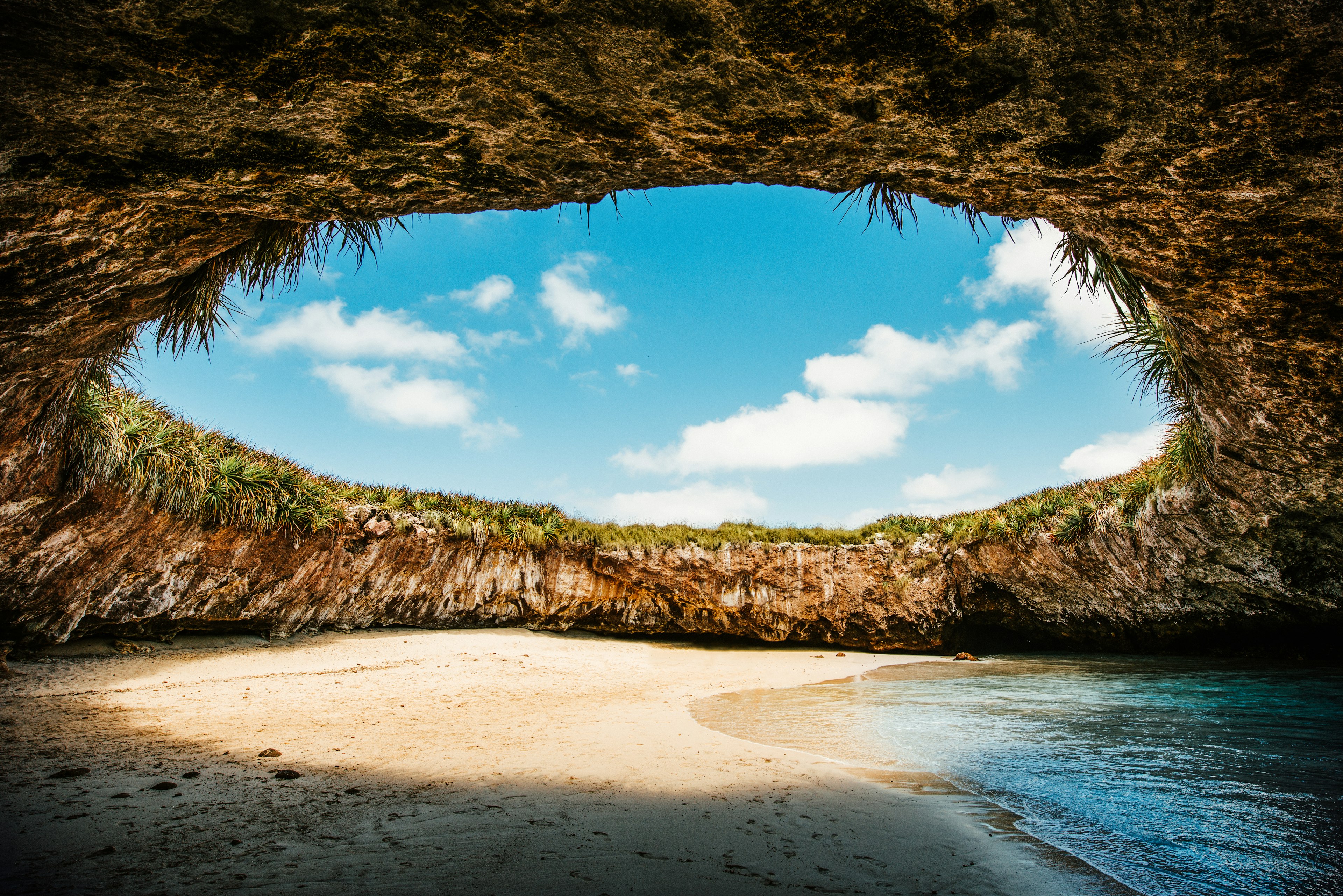 La Playa Escondida, Islas Marietas