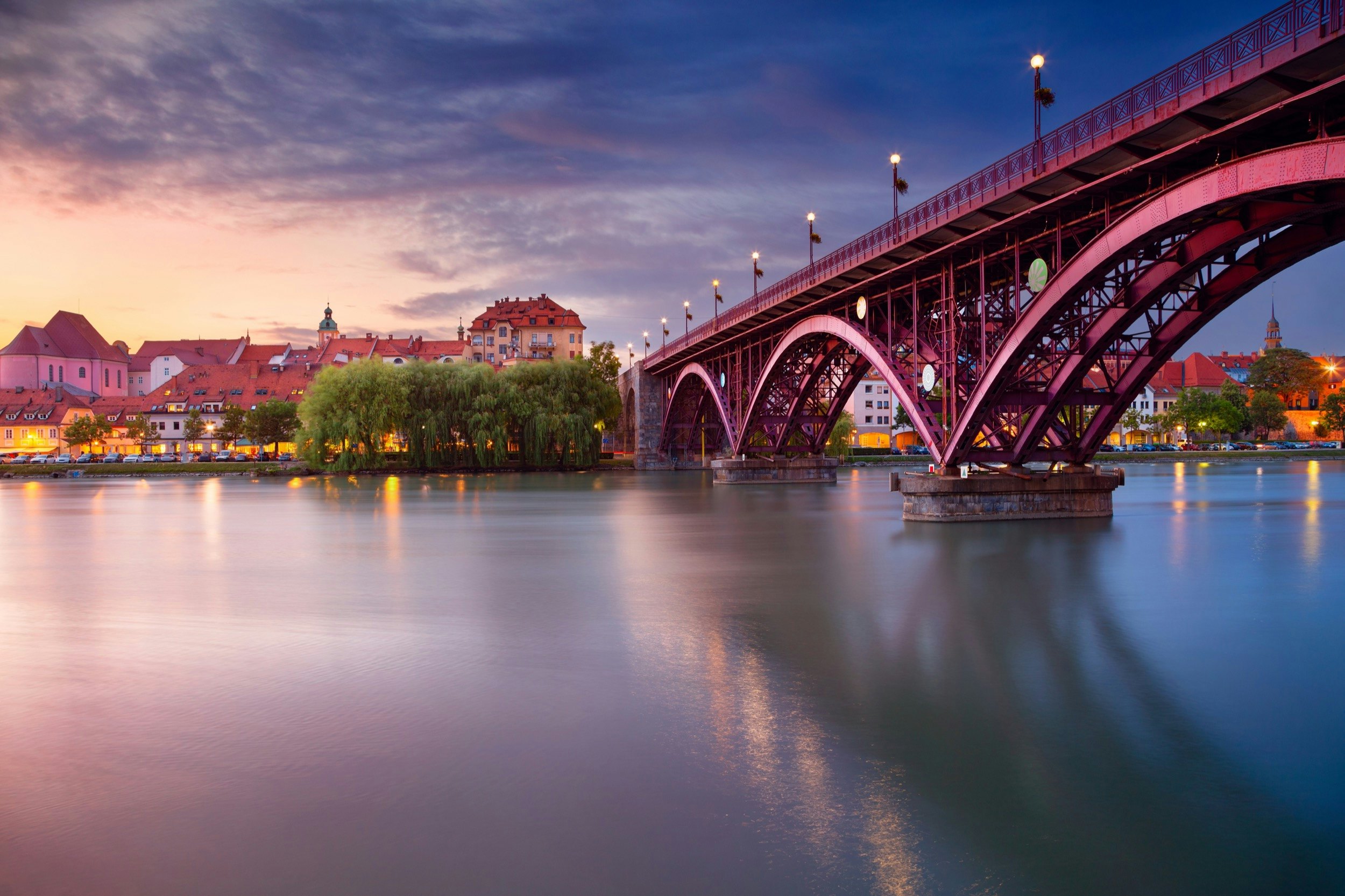 Maribor,,Slovenia.,Cityscape,Image,Of,Maribor,,Slovenia,At,Beautiful,Summer