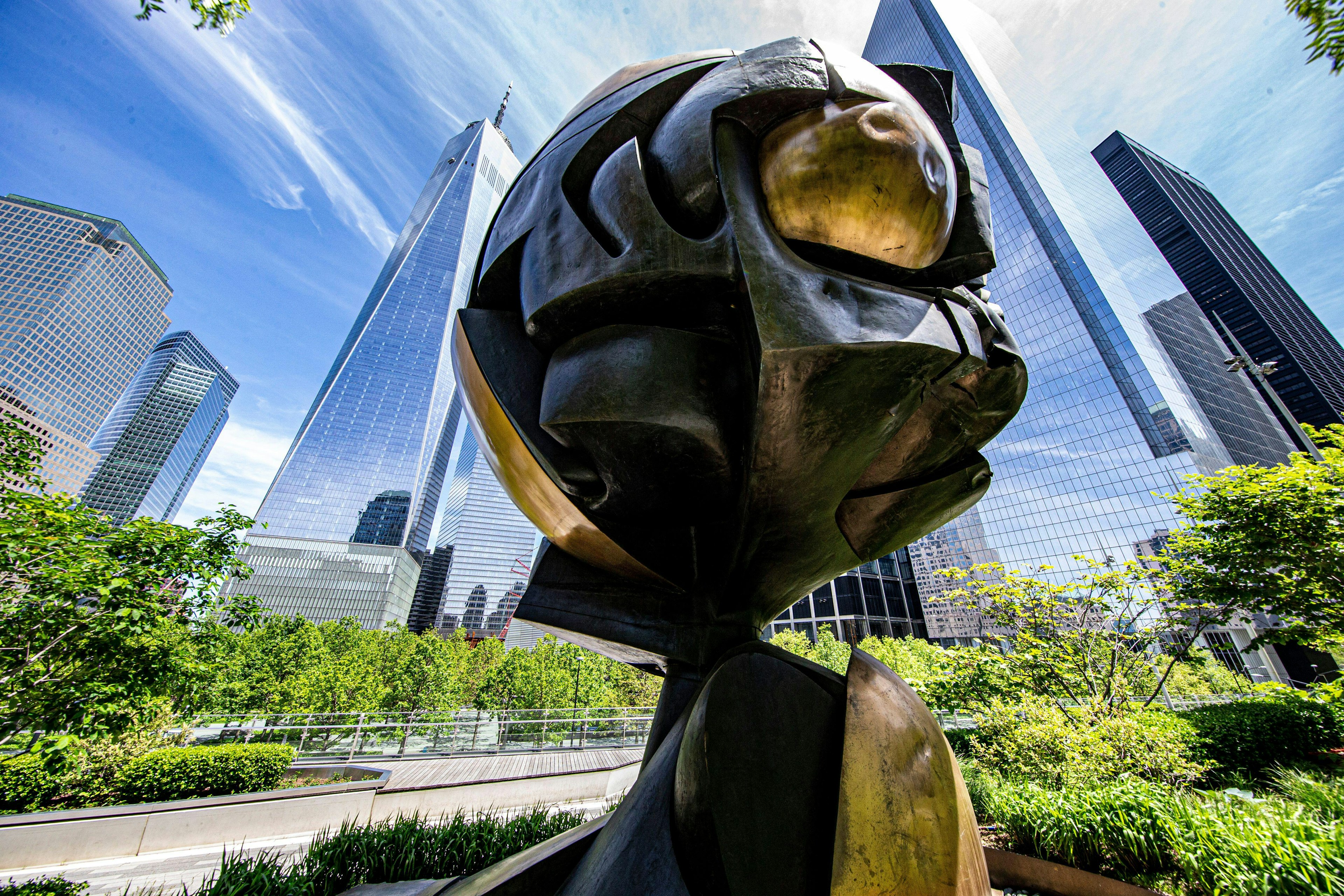 New York, N.Y/USA  20th May 2020: The Sphere at the World Trade Center site is quiet due to COVID-19. Credit: Gordon Donovan/Alamy Live News