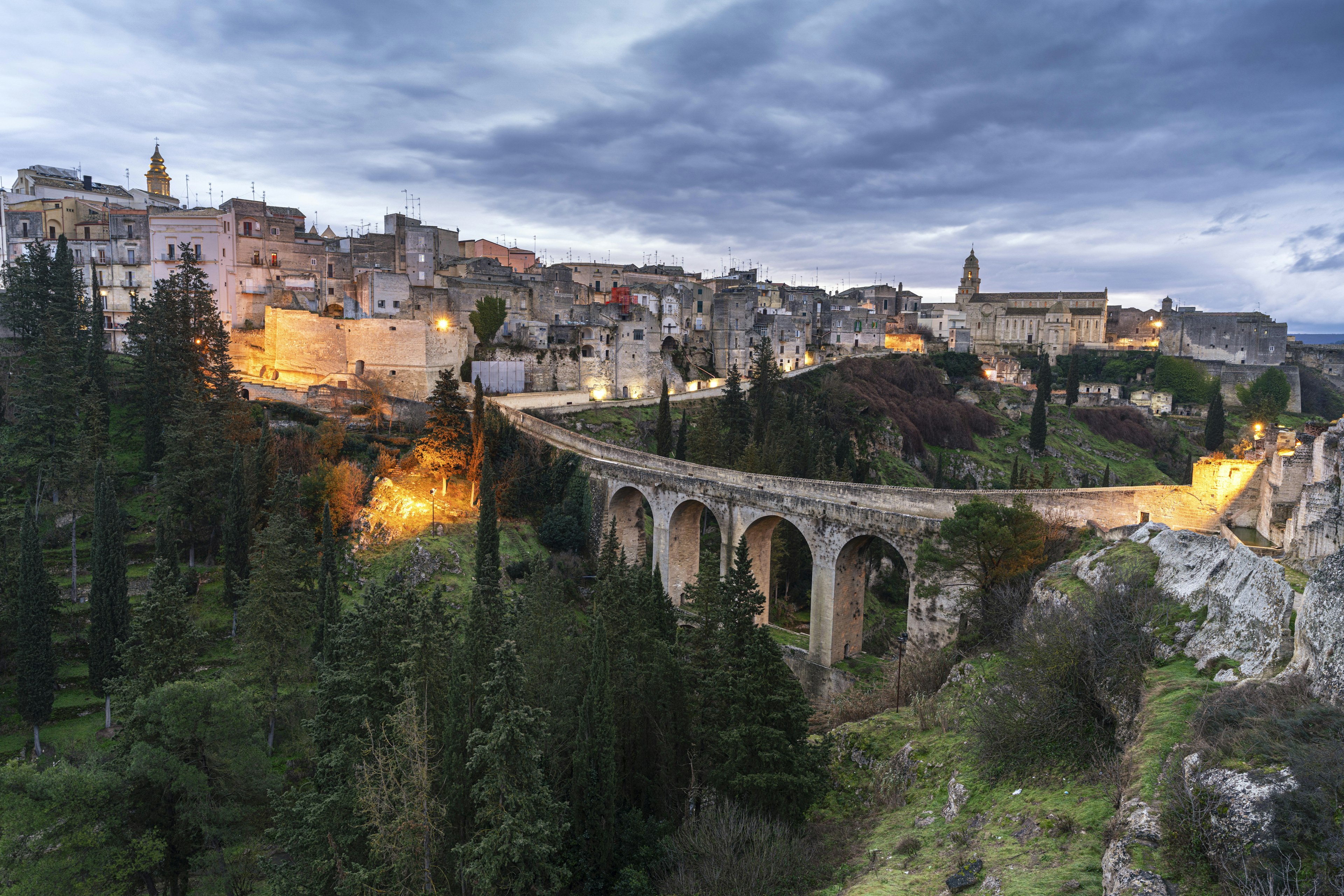 A landscape shot of the bridge at sunset