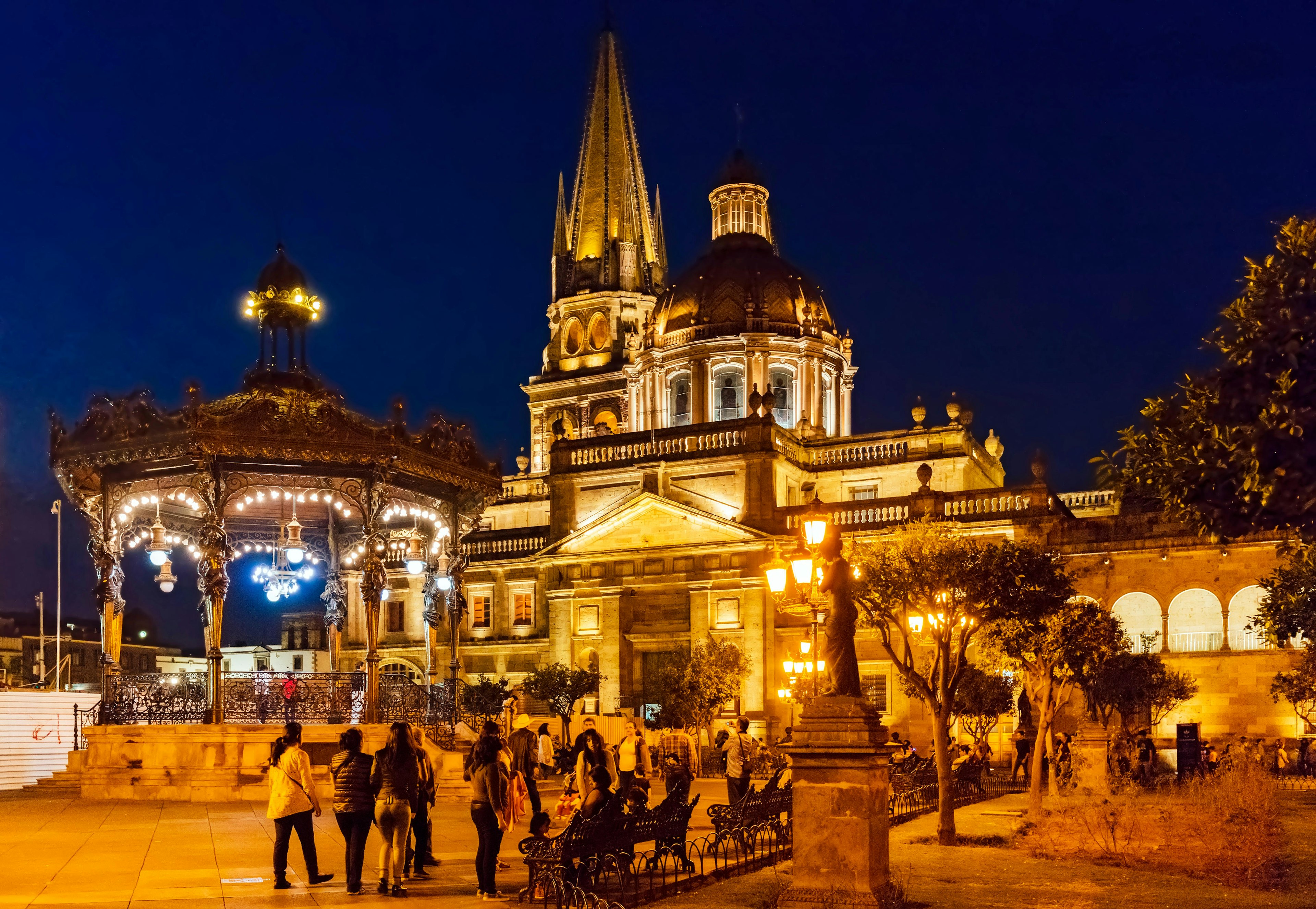 A cathedral in Guadalajara's historic center lit up at night