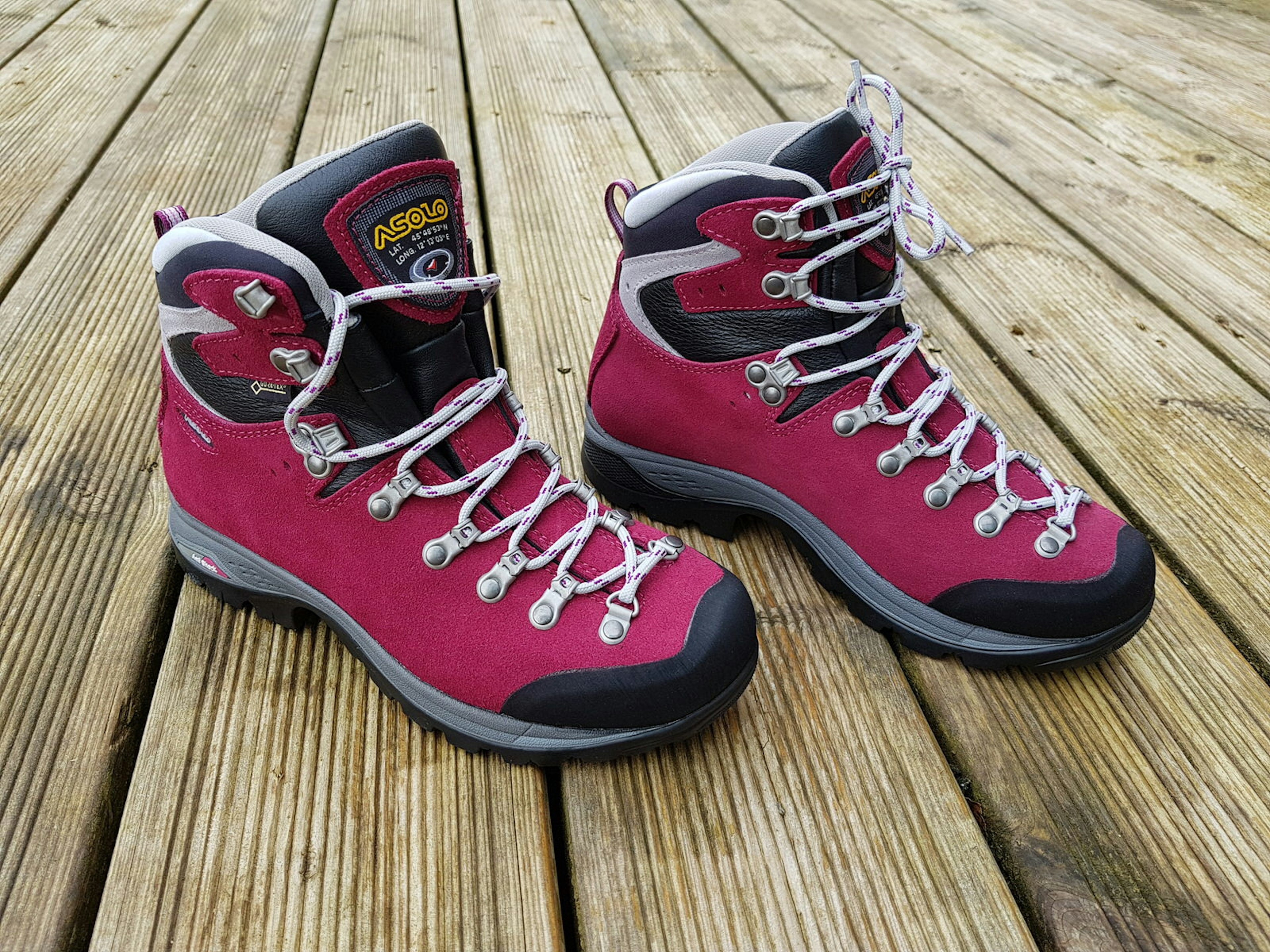 Light and luxurious, Asolo’s Greenwood GV hiking boots hit the spot © David Else / Lonely Planet