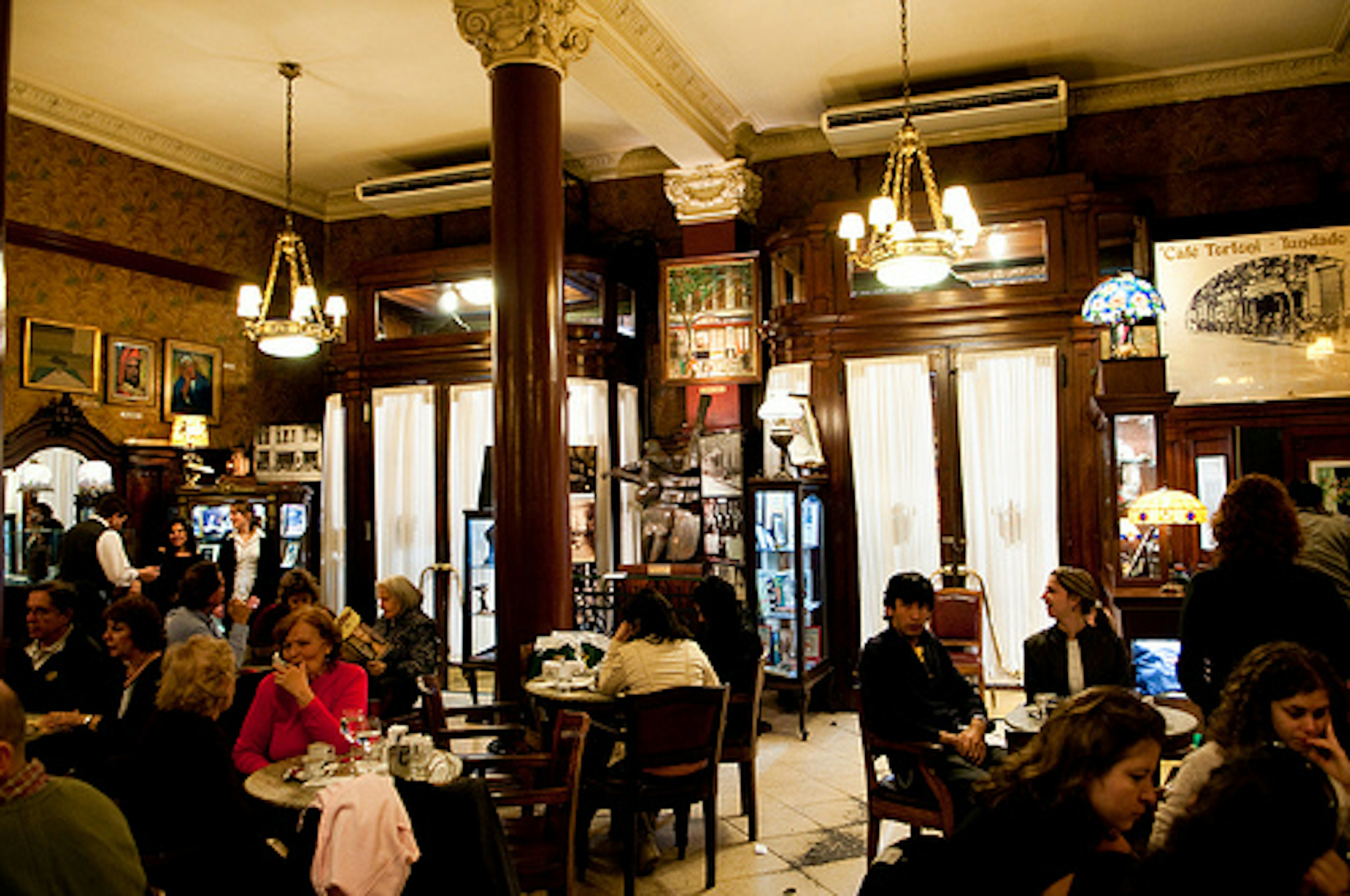 "Buenos Aires", "café tortoni", Argentina, light