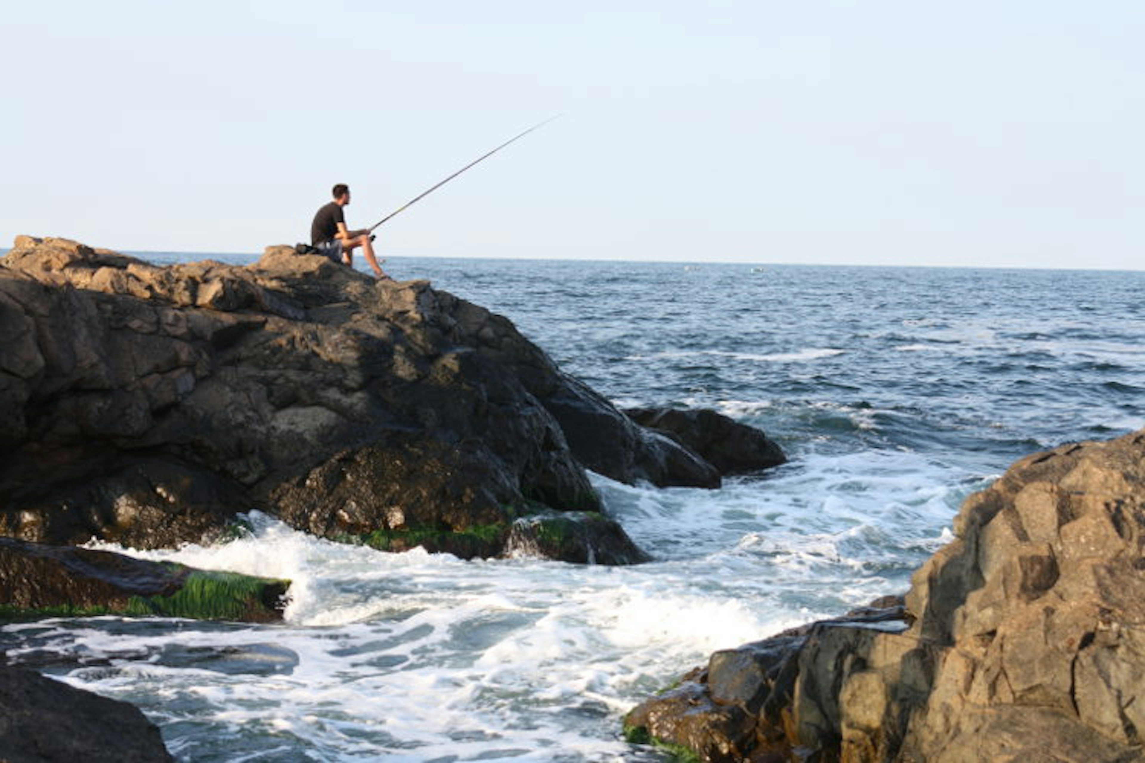 The seaside rocks of Ahtopol. Image by Todor Petkov / CC BY 2.0