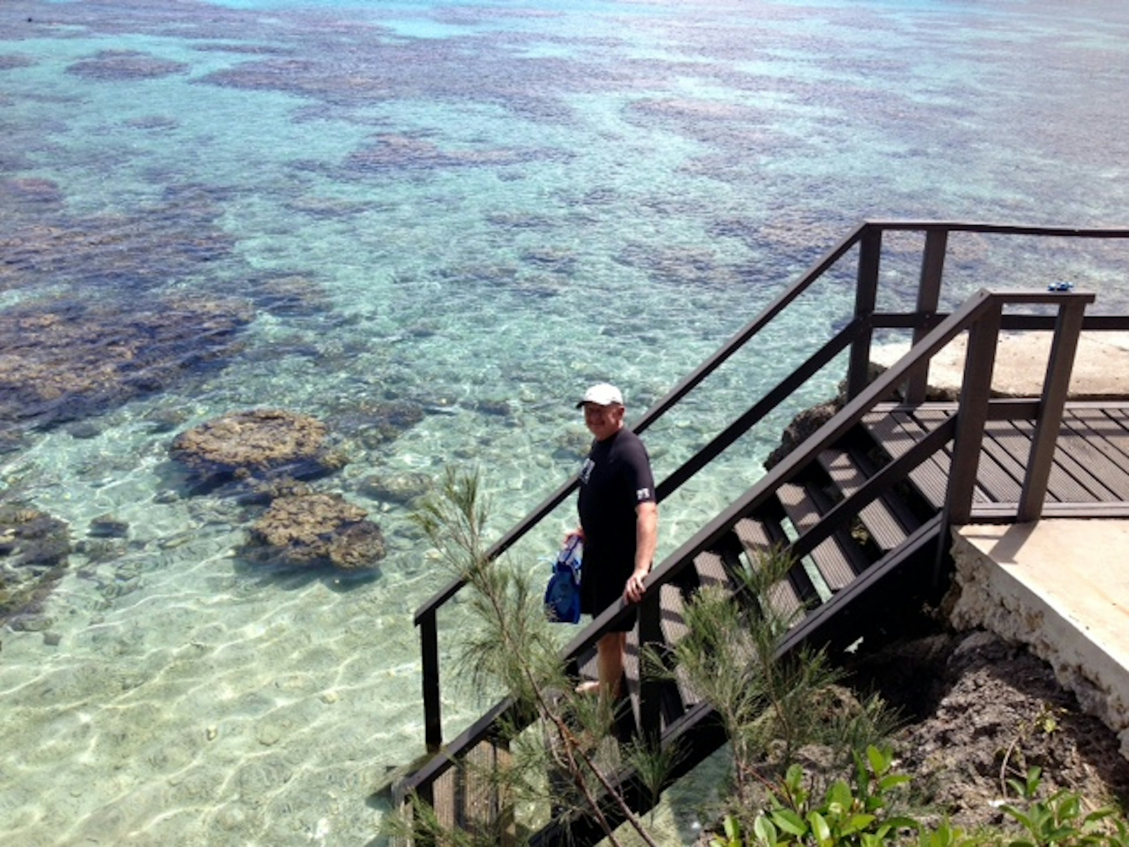 Heading into calm waters for some snorkelling © Craig McLachlan / ϲʼʱ