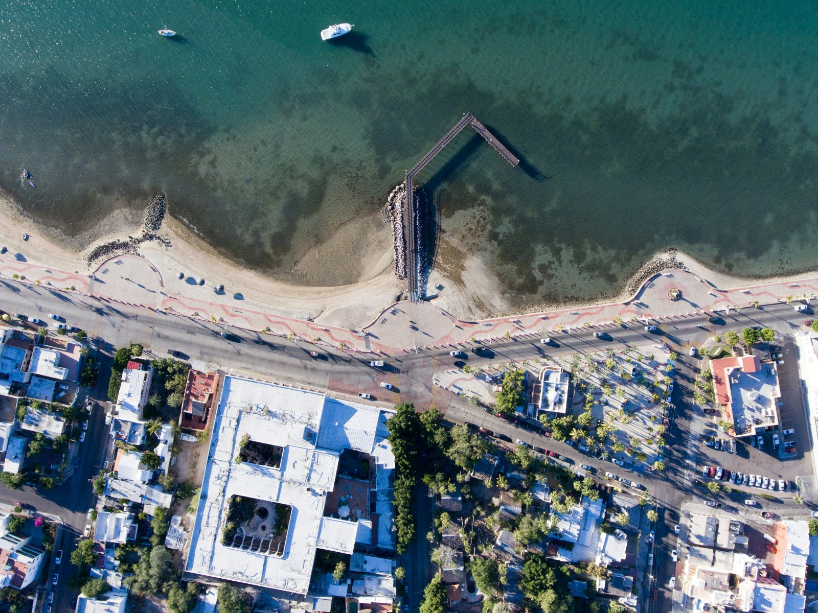 And aerial view of a coastal road in Baja California, Mexico © Leonardo Gonzalez / Shutterstock