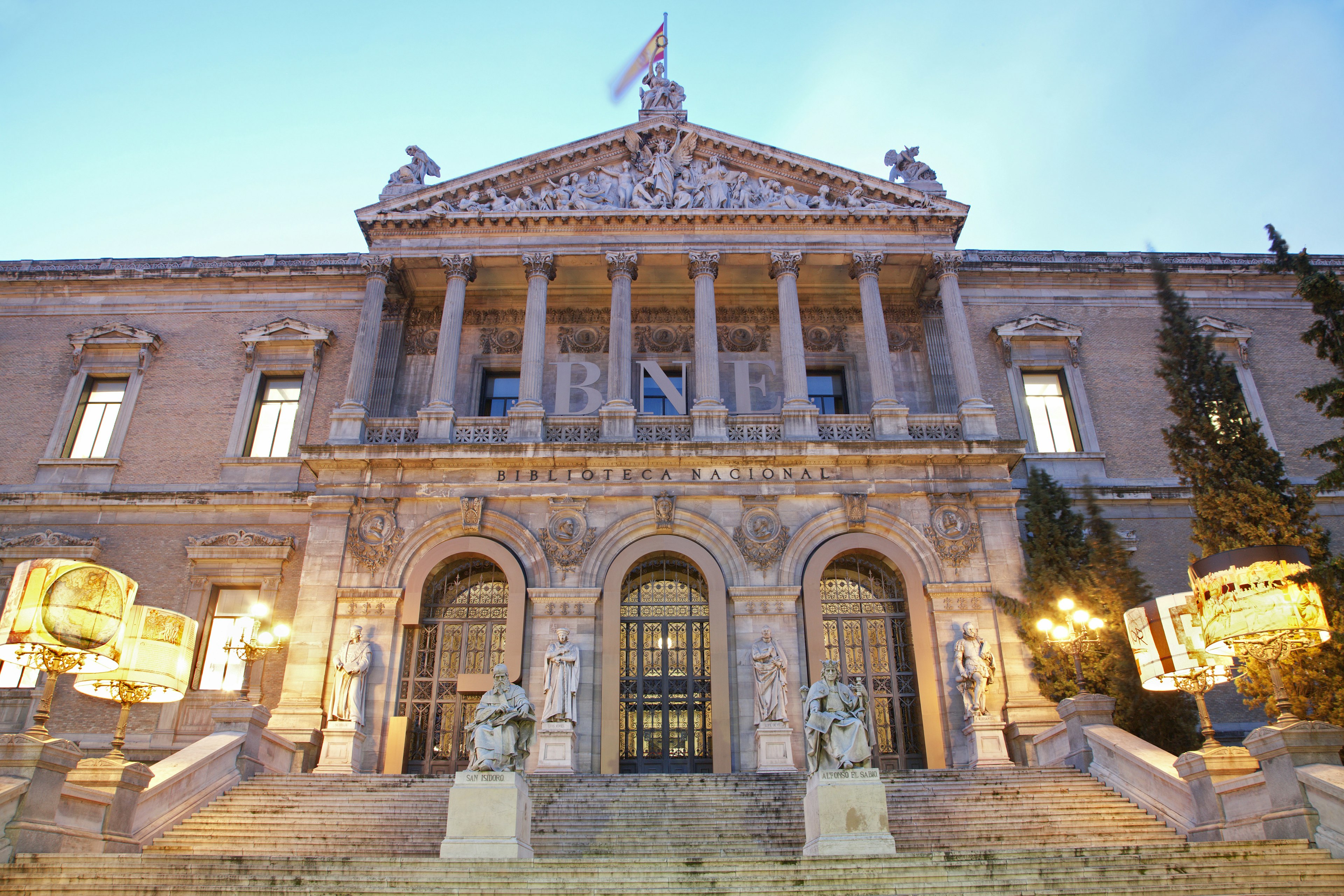 The entrance to Biblioteca Nacional, Madrid at dusk