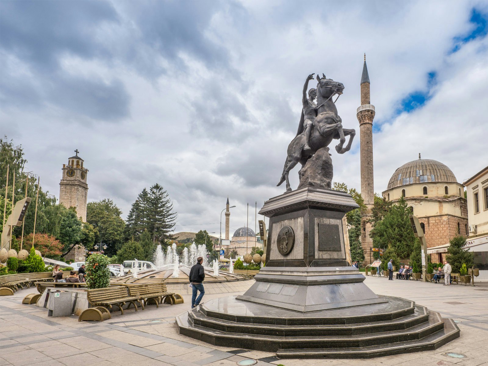 Philip II of Macedon statue at Magnolia Square in Bitola © Witold Skrypczak / Getty Images