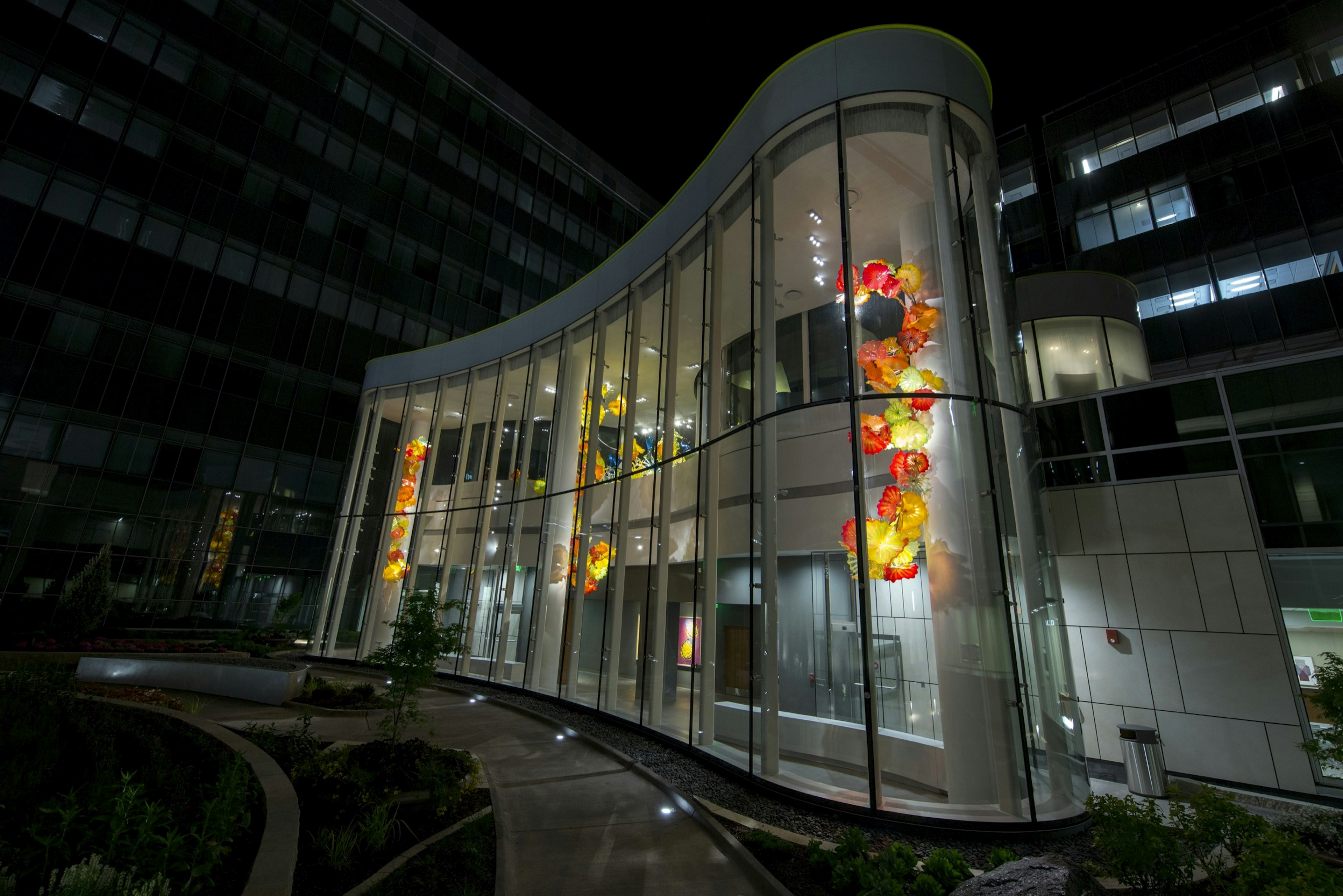 Chihuly_in_USA_Omaha.jpg