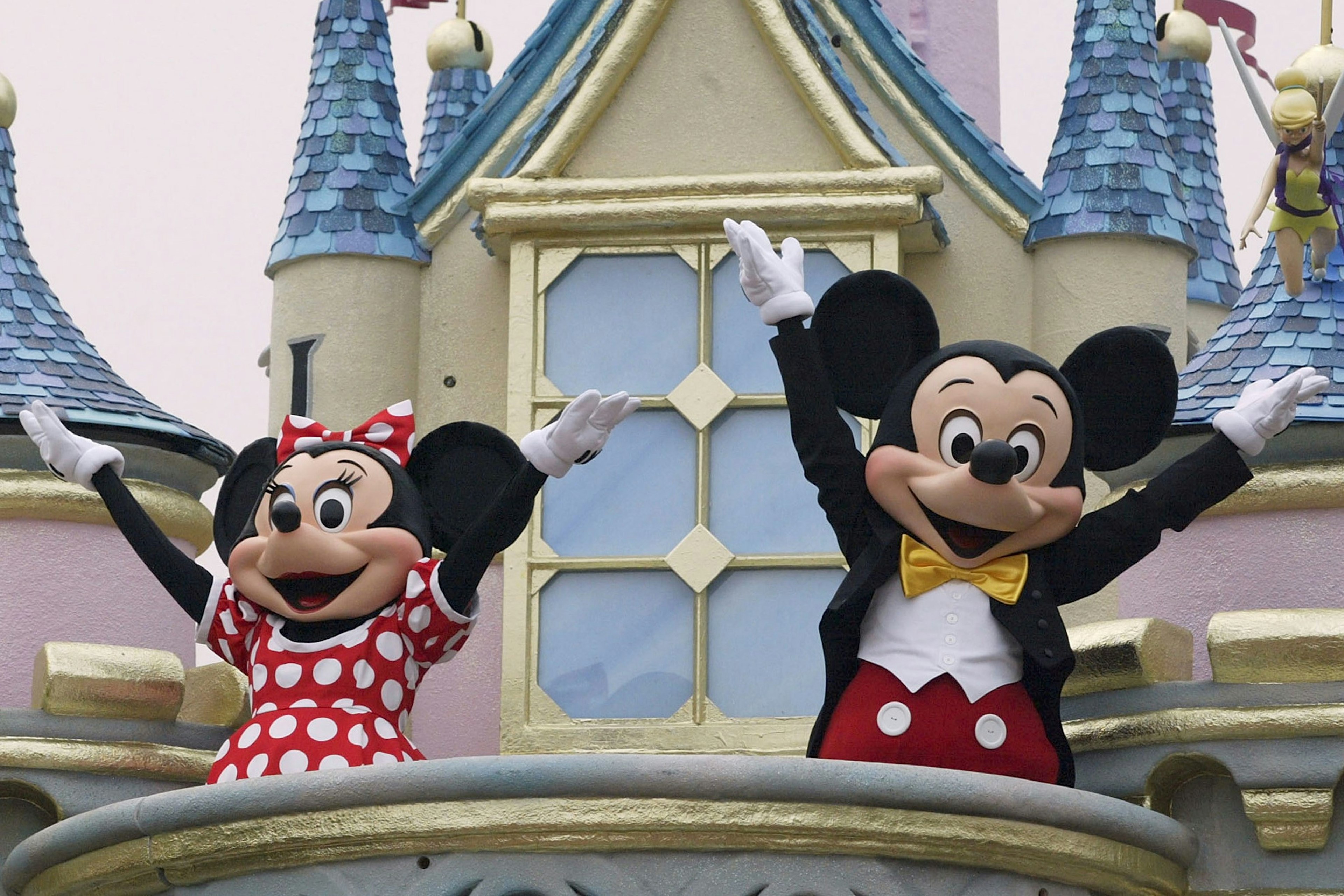 HONG KONG - SEPTEMBER 11:  Disney characters Mickey Mouse and Minnie Mouse perform during  the parade at Hong Kong Disneyland  on September 11, 2005 in Hong Kong. The new theme park is scheduled to have its grand opening September 12.  (Photo by MN Chan/Getty Images)
55313861MN128_Disneyland_To
EOS1D-004051 Disneyland 55313861