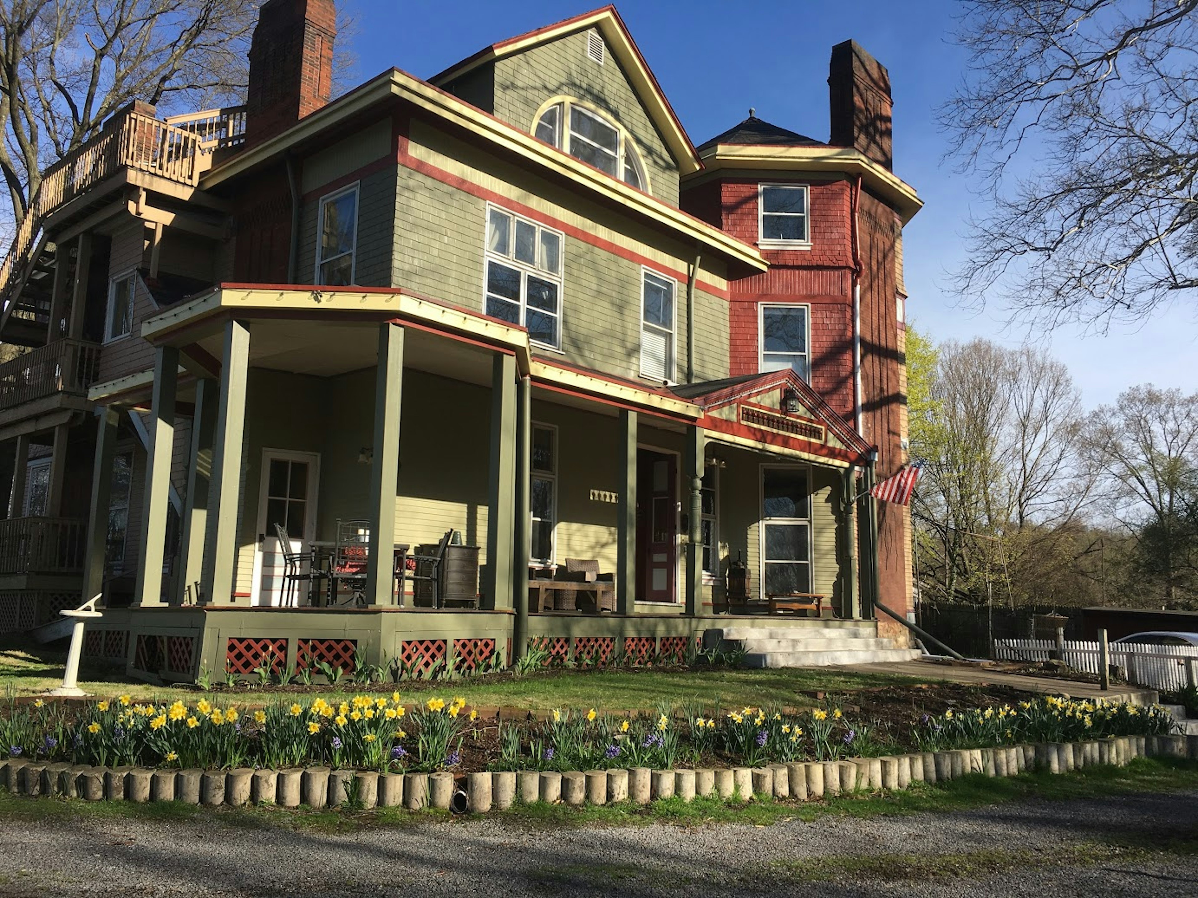 The brick exterior of Emsworth Guesthouse in Pittsburgh's North Boroughs