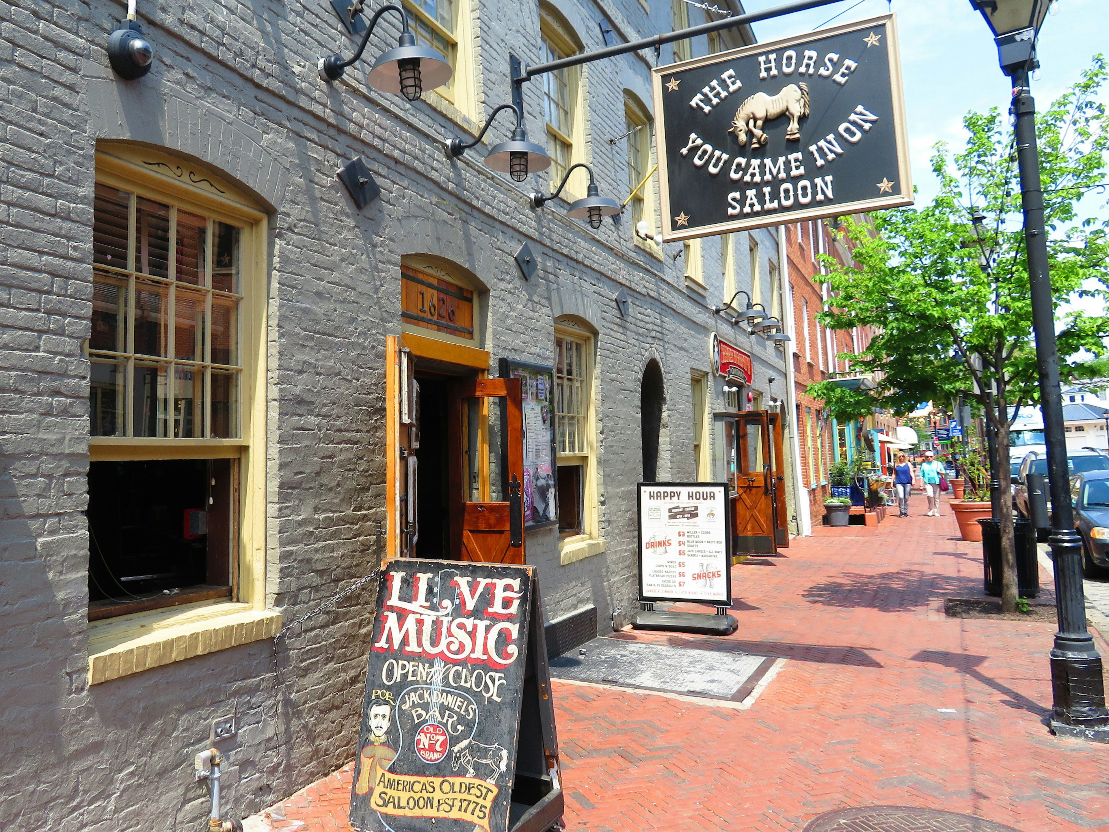 Signs point the way to the Horse You Came In On Saloon © Barbara Noe Kennedy / Lonely Planet