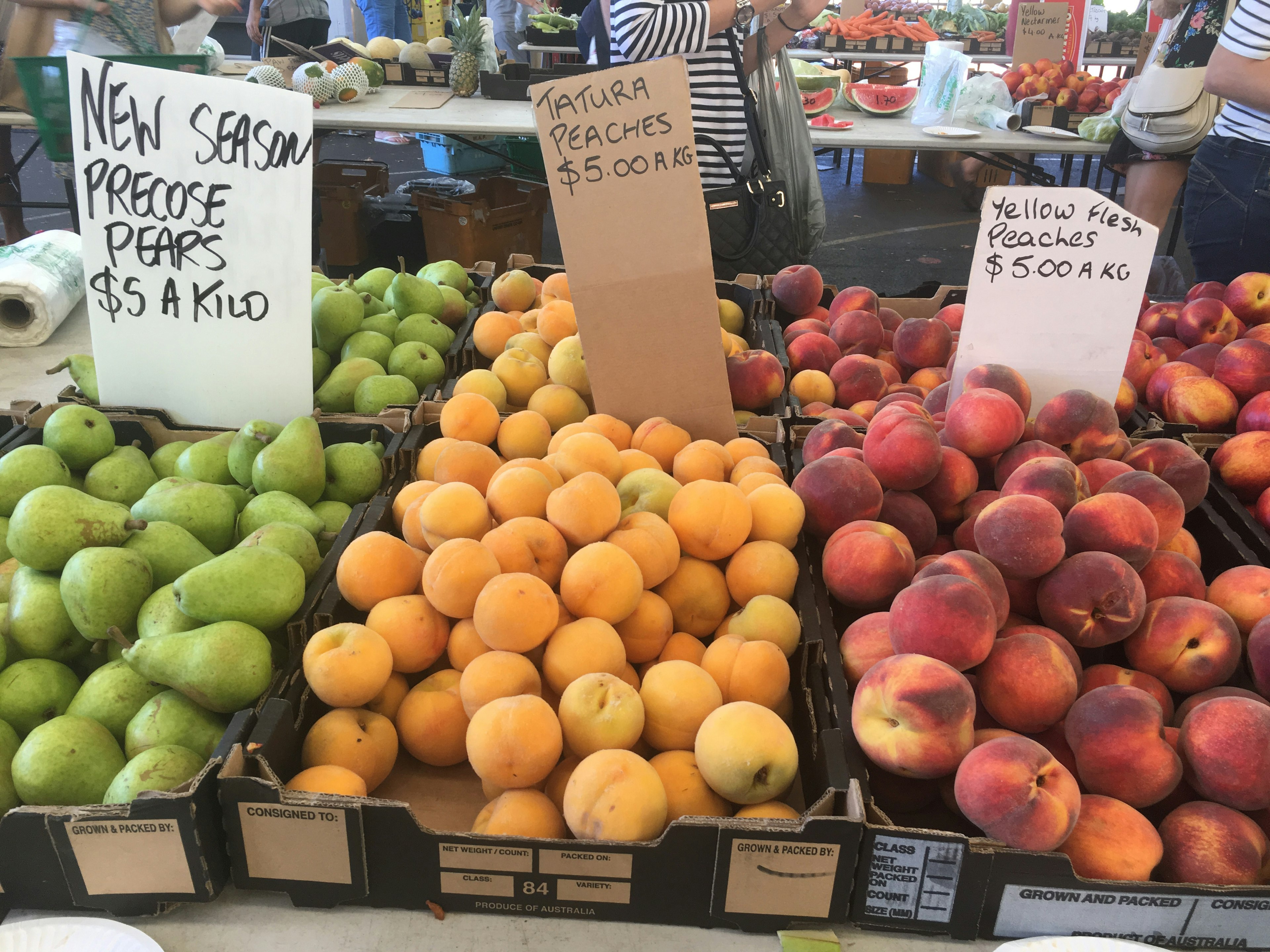 Fresh stonefruit at 'Subi' Farmers Market