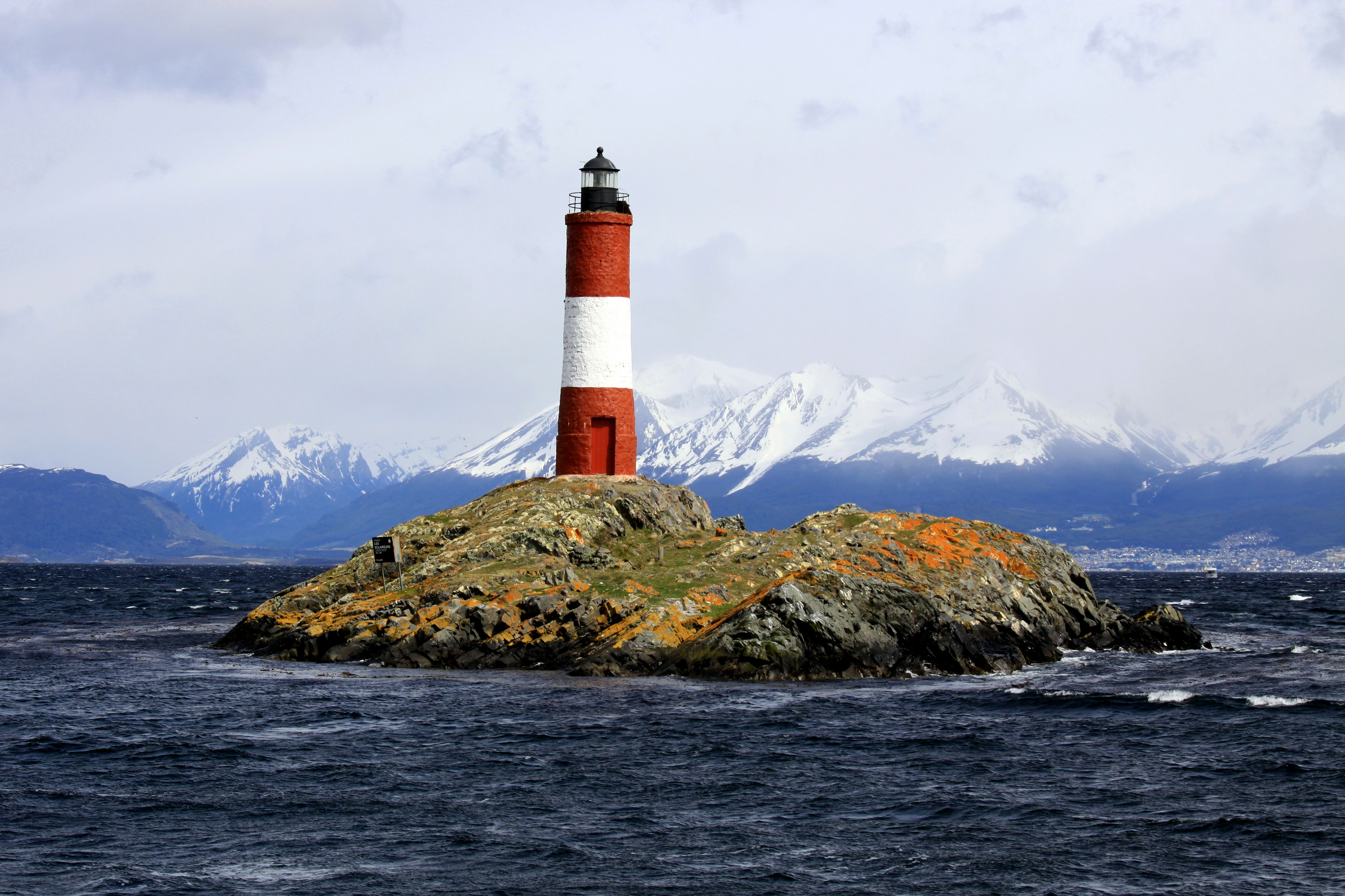 The Les Eclaireurs Lighthouse lays just east of Ushuaia in the Beagle Channel © WIN-Initiative / Getty Images