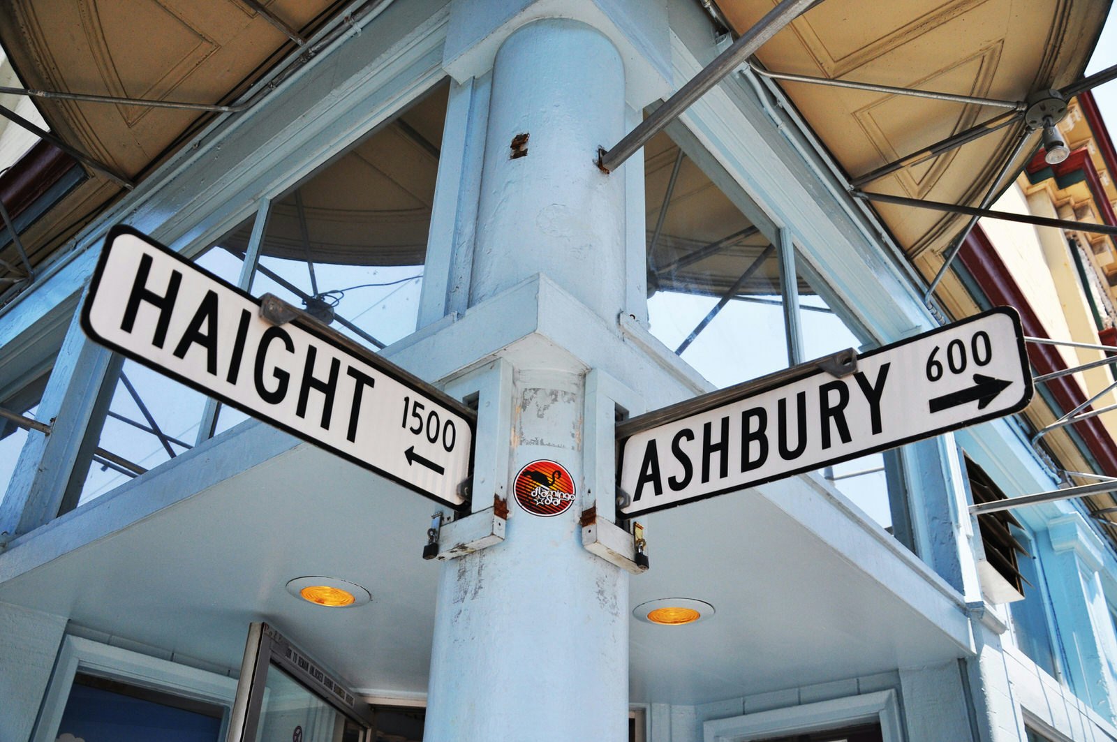 The intersection at Haight and Ashbury became a crossroads for the counterculture © Vbrewood01 / Getty Images