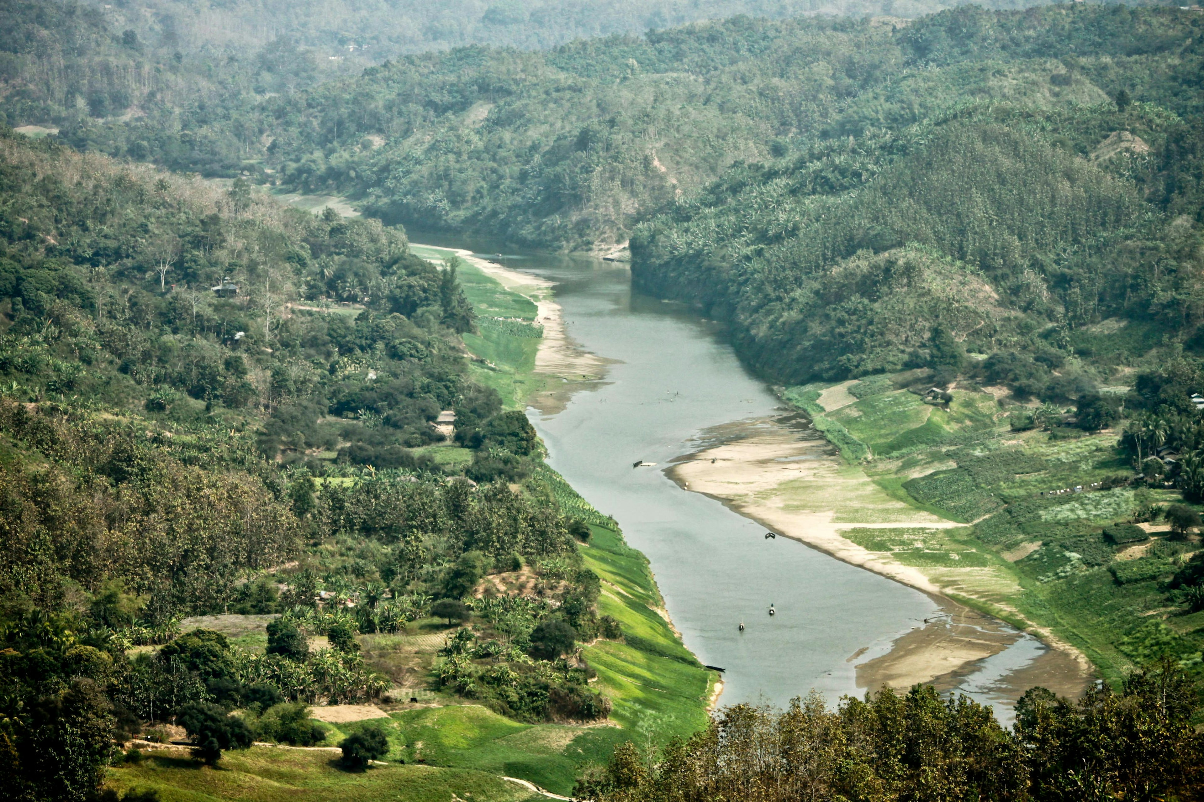 Hazy scenes on the Sangu River © ashikcmc@yahoo.com/Getty Images