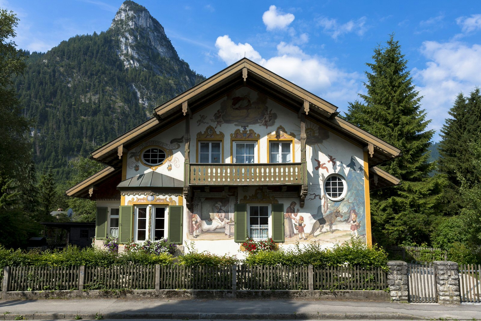 A house in Oberammergau, covered in a fairy-tale mural © Tim Graham / Getty Images