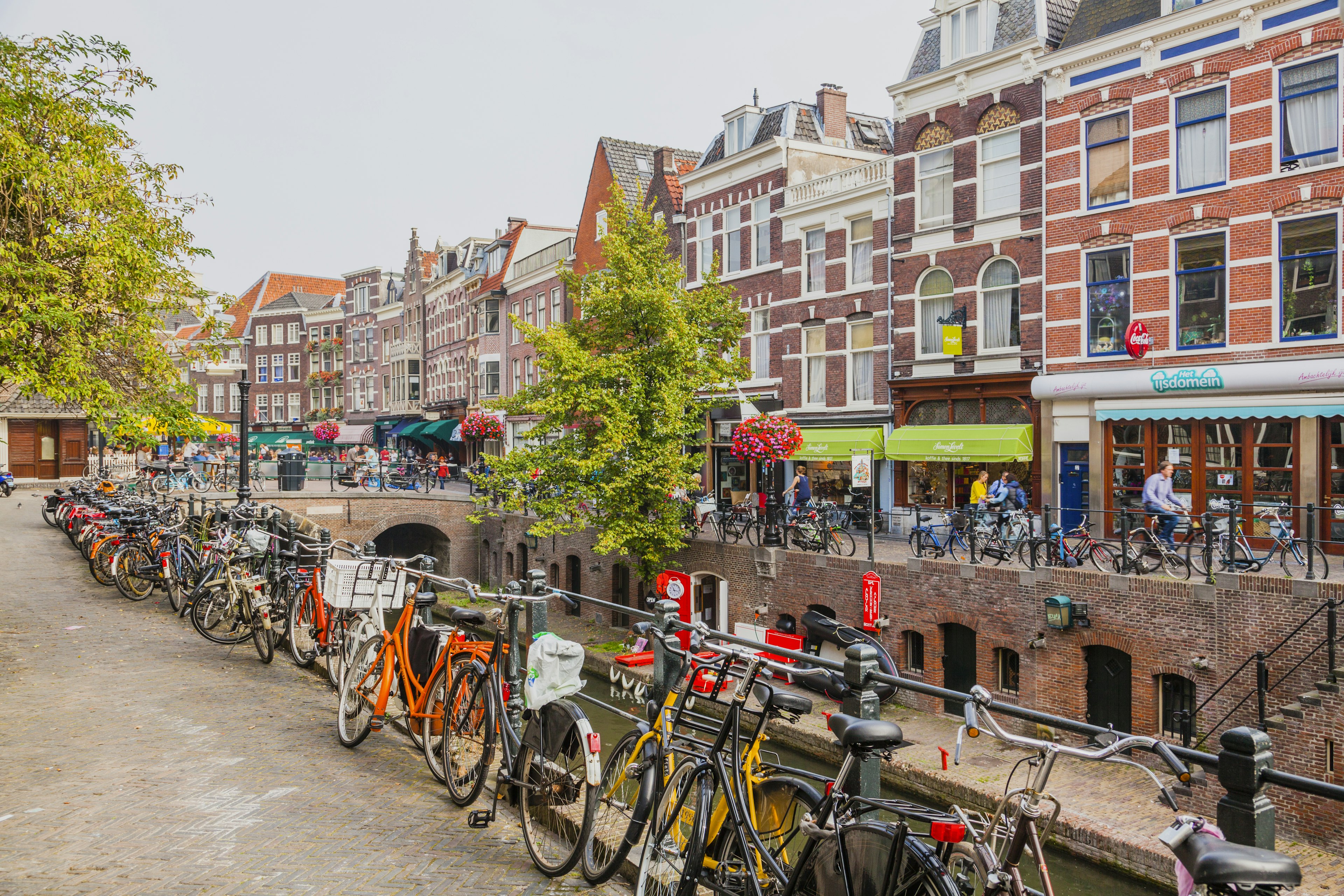 959_14_W460-002787C
Colour Image, Photography
Europe, Netherlands, Utrecht, Bicycle parked in bicycle rack in front of house (Photo by: JTB Photo/UIG via Getty Images)