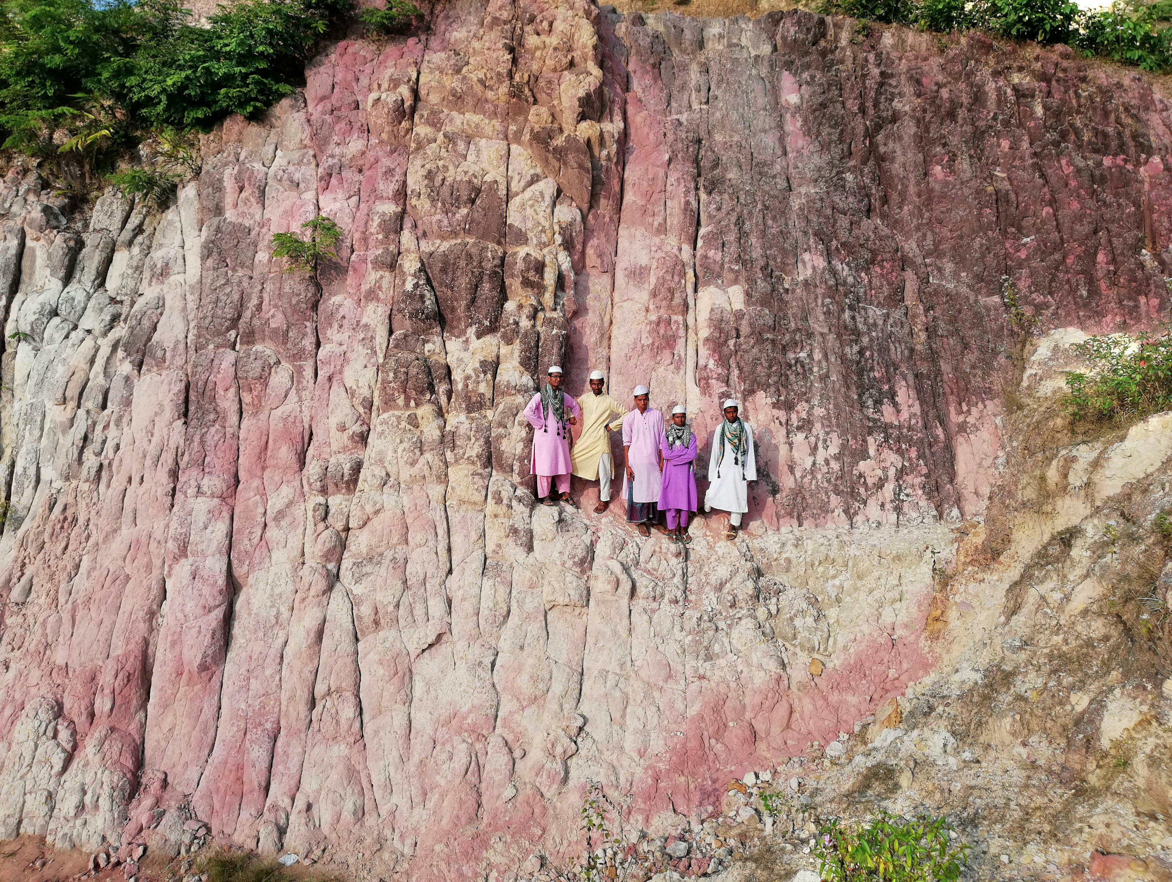 Local sightseers in the China Clay Hills © Rehman Asad/Getty Images