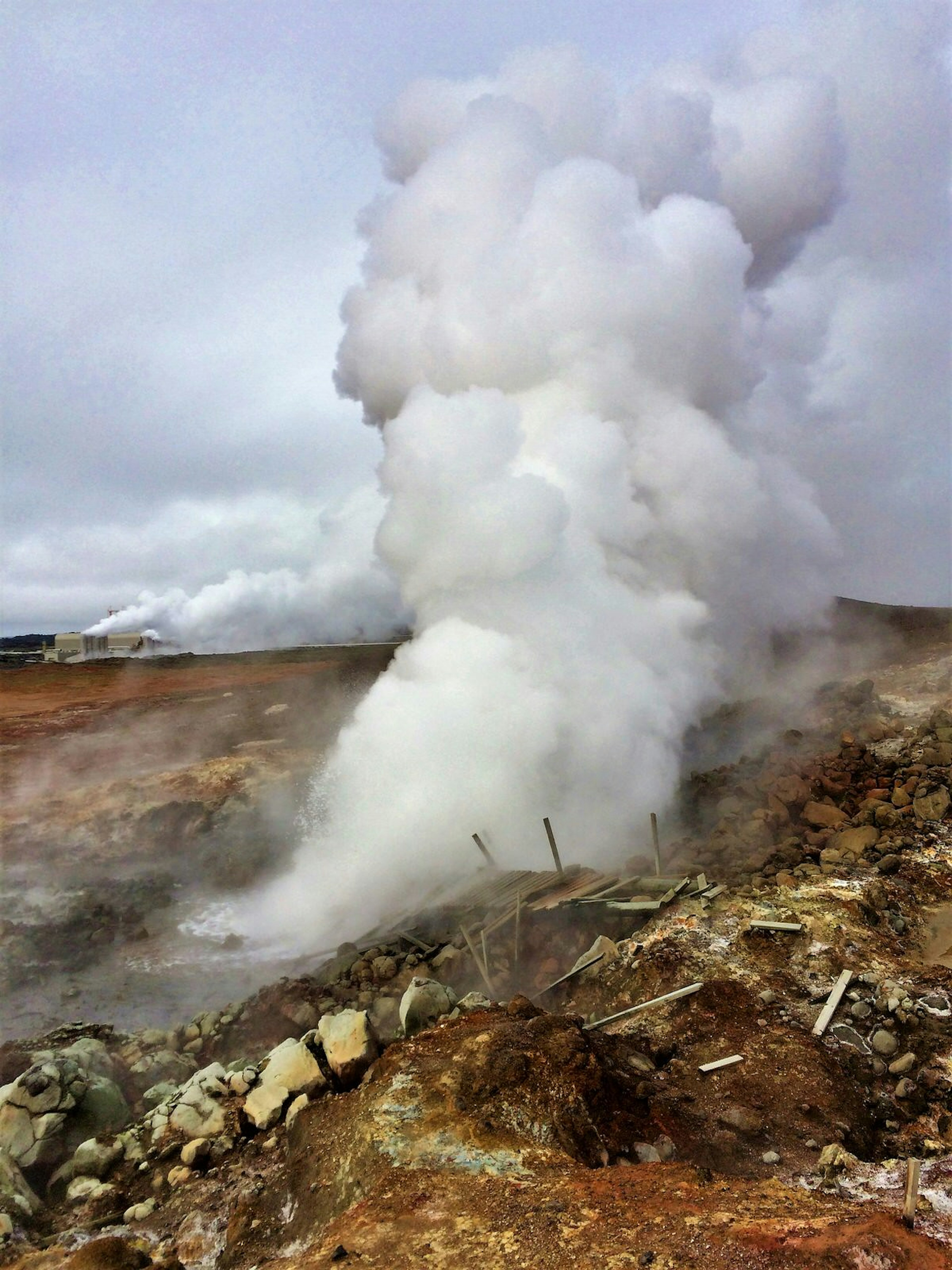 Keep a safe distance and watch out for witches at Gunnuhver hot springs © Clifton Wilkinson / iBestTravel