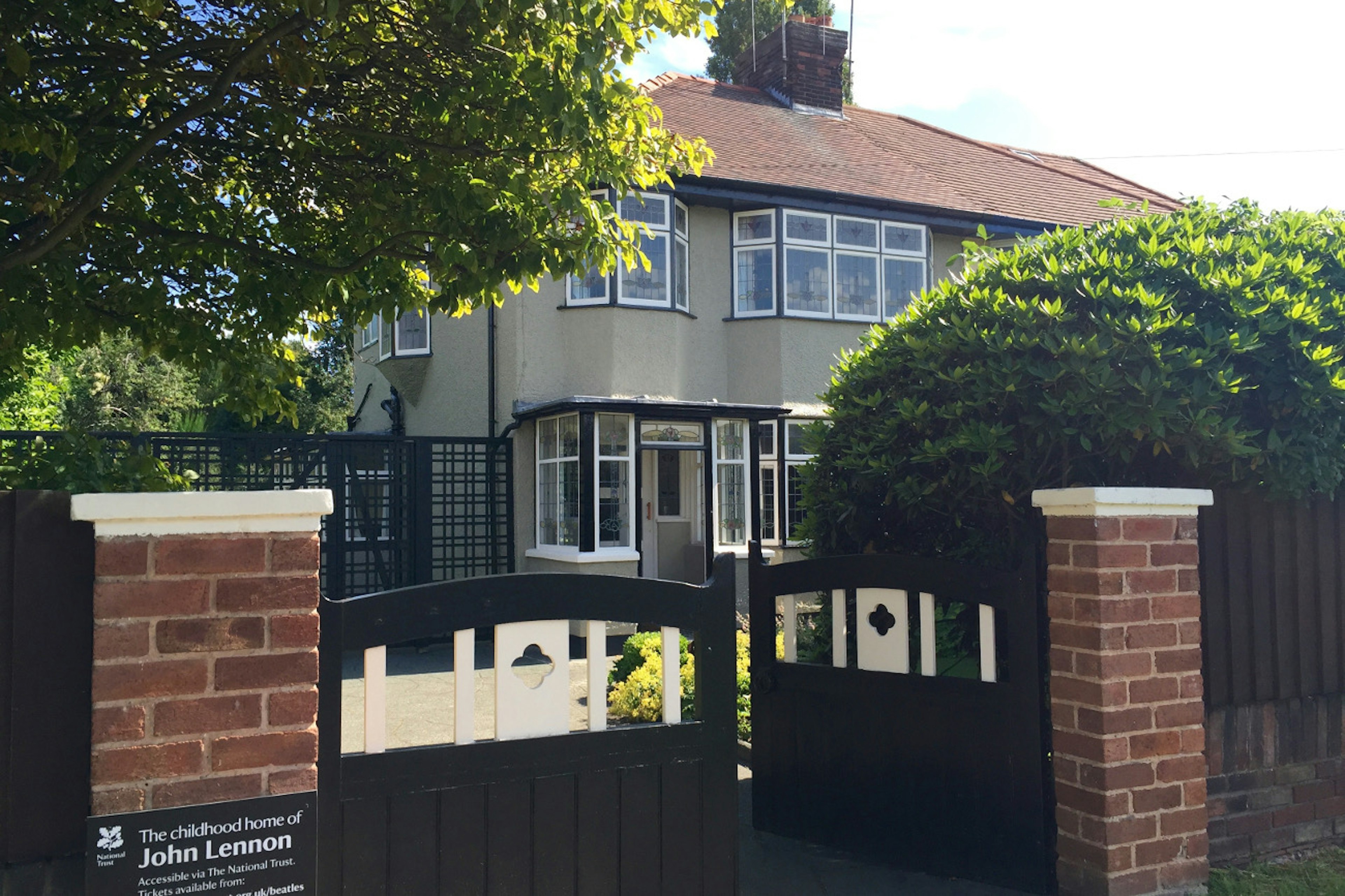 Mendips, John Lennon's childhood home. Image by Lauren Wellicome / Lonely Planet