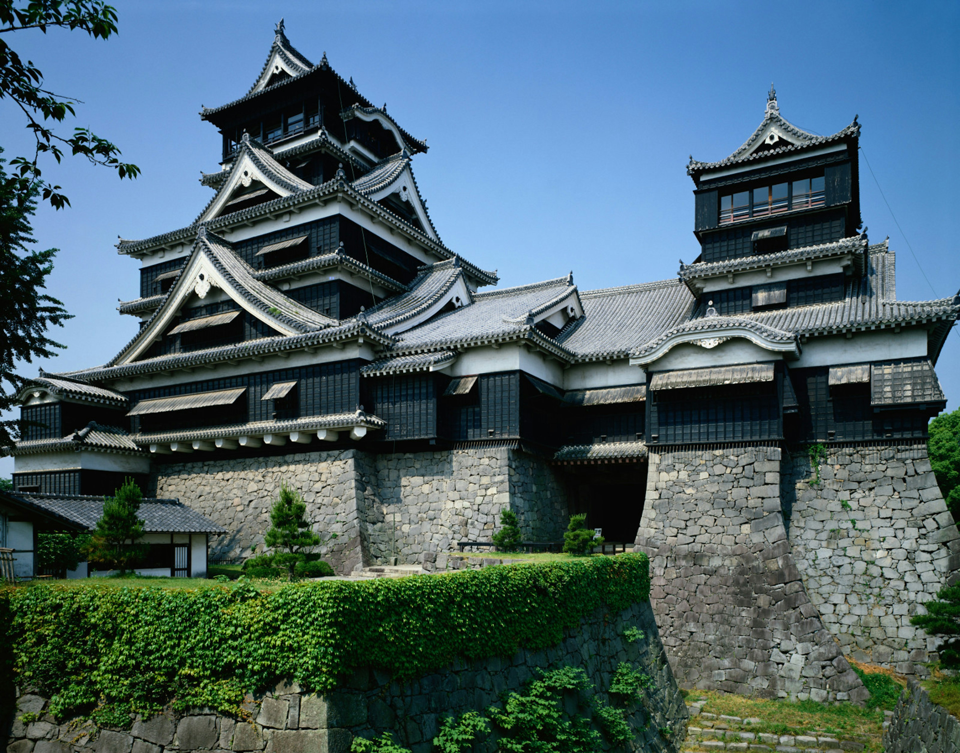 Kumamoto Castle is one of the most iconic in all of Japan © Akira Kaede