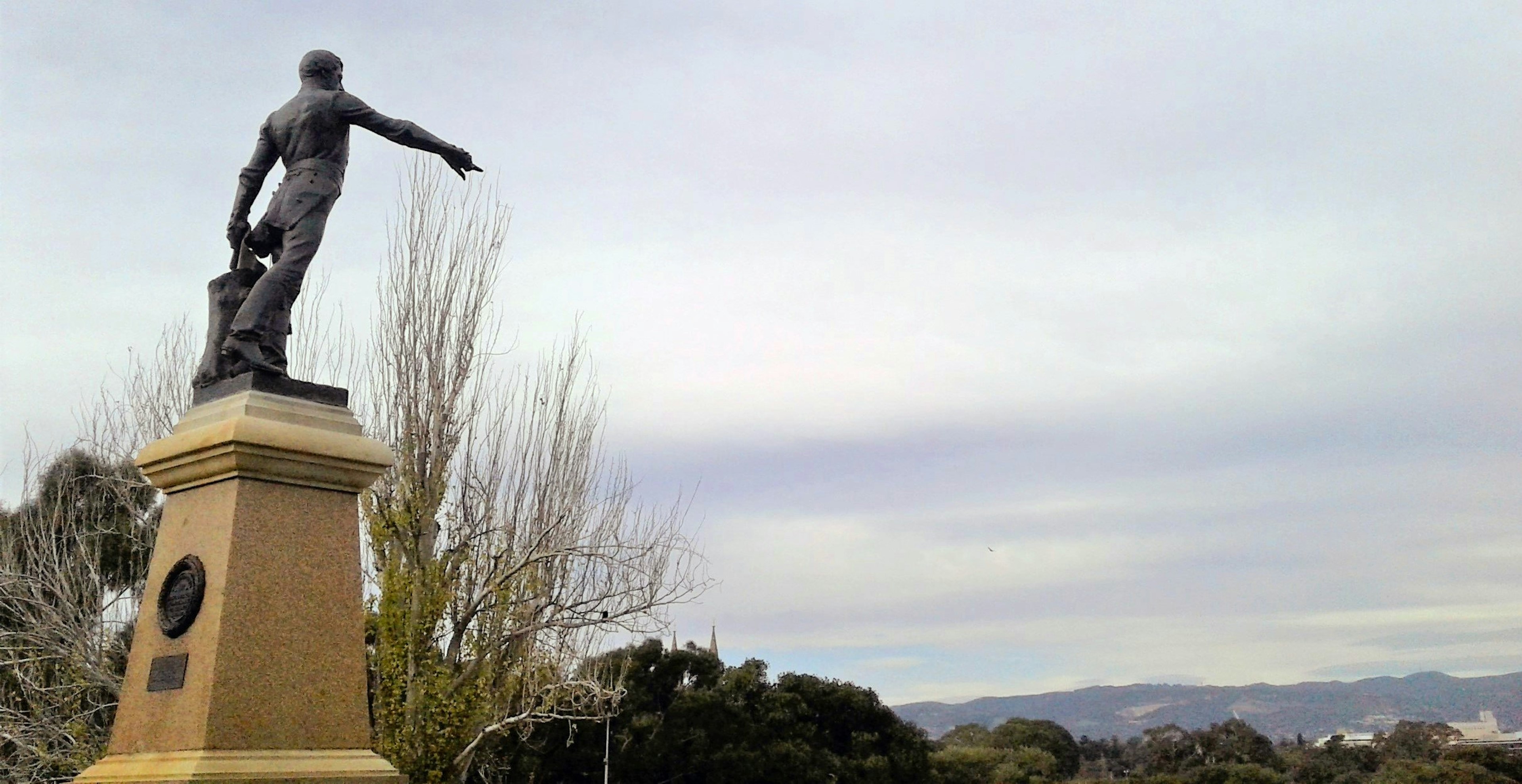 Statue of Colonel William Light