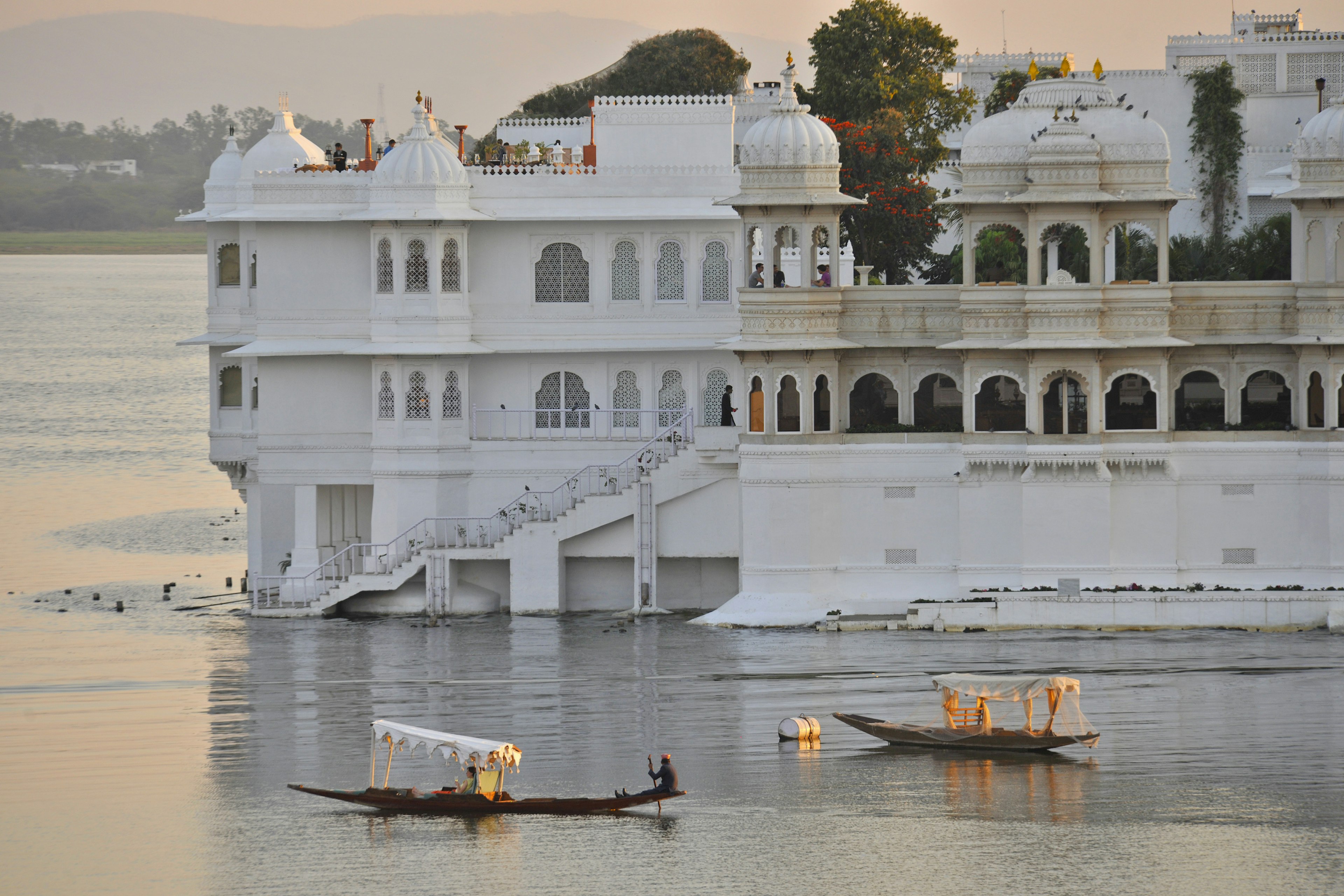 There's a mesmerizing quality about the light at Udaipur's Lake Pichola. Pete Seaward for Lonely Planet